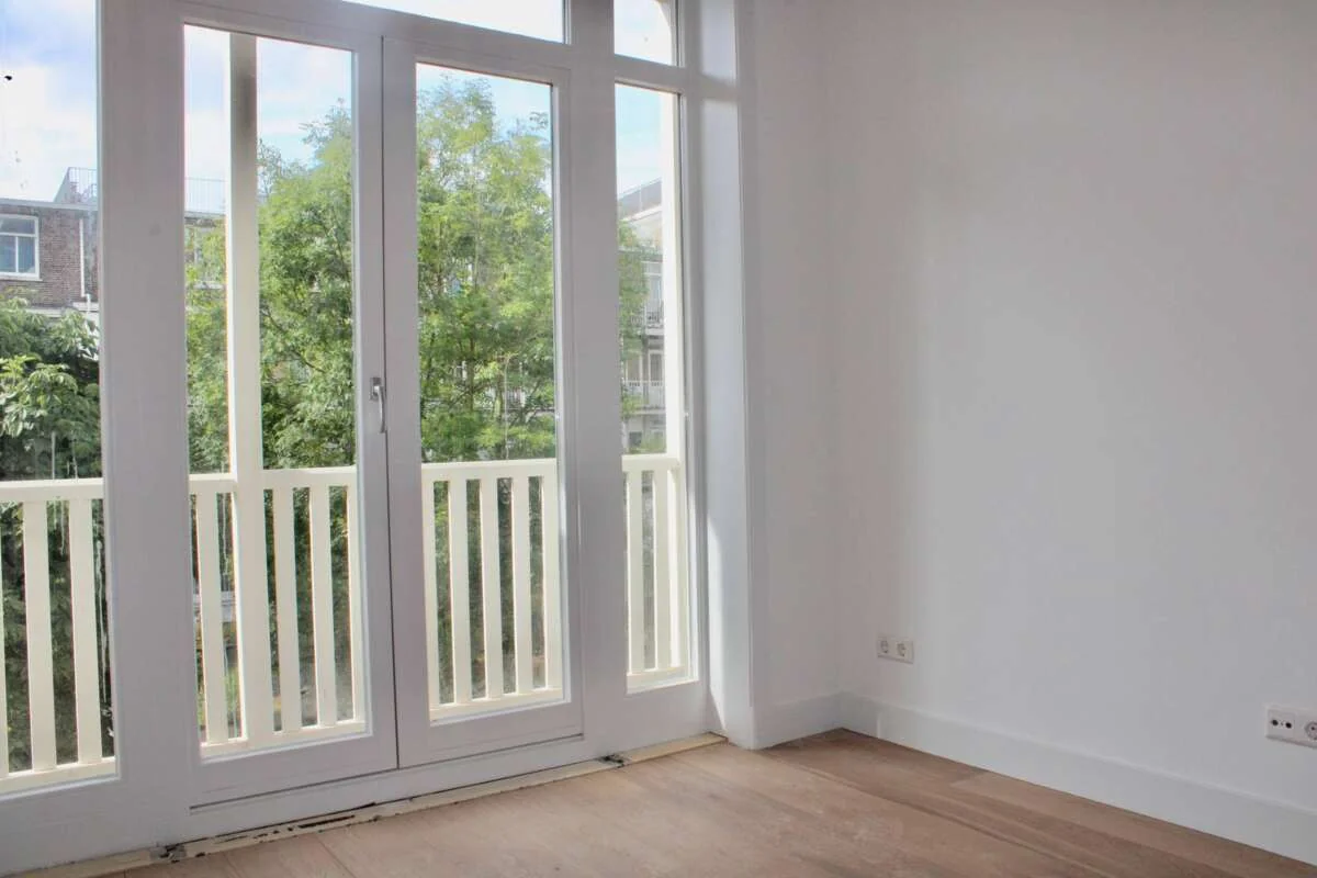 Foto van de Appartement gelegen aan de Ceintuurbaan in Amsterdam