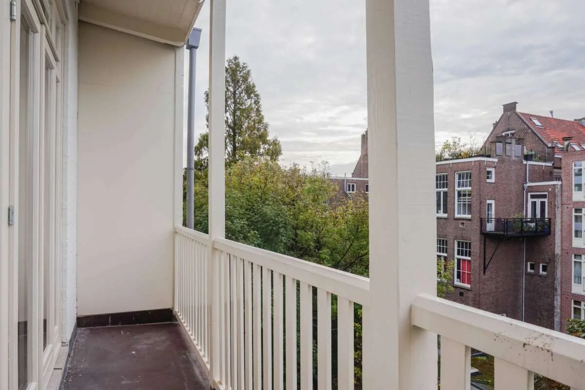 Foto van de Appartement gelegen aan de Ceintuurbaan in Amsterdam