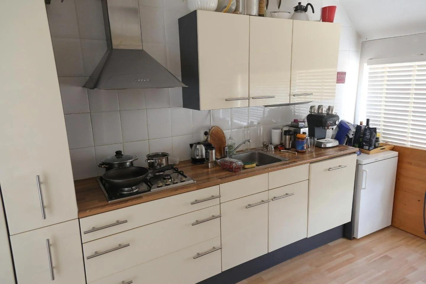 geblurde versie van de foto als achtergrond