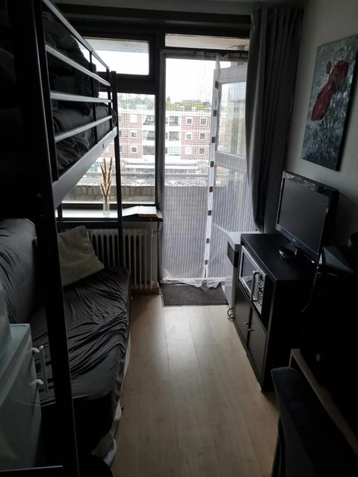 Foto van de Kamer gelegen aan de Overwinningsplein in Groningen
