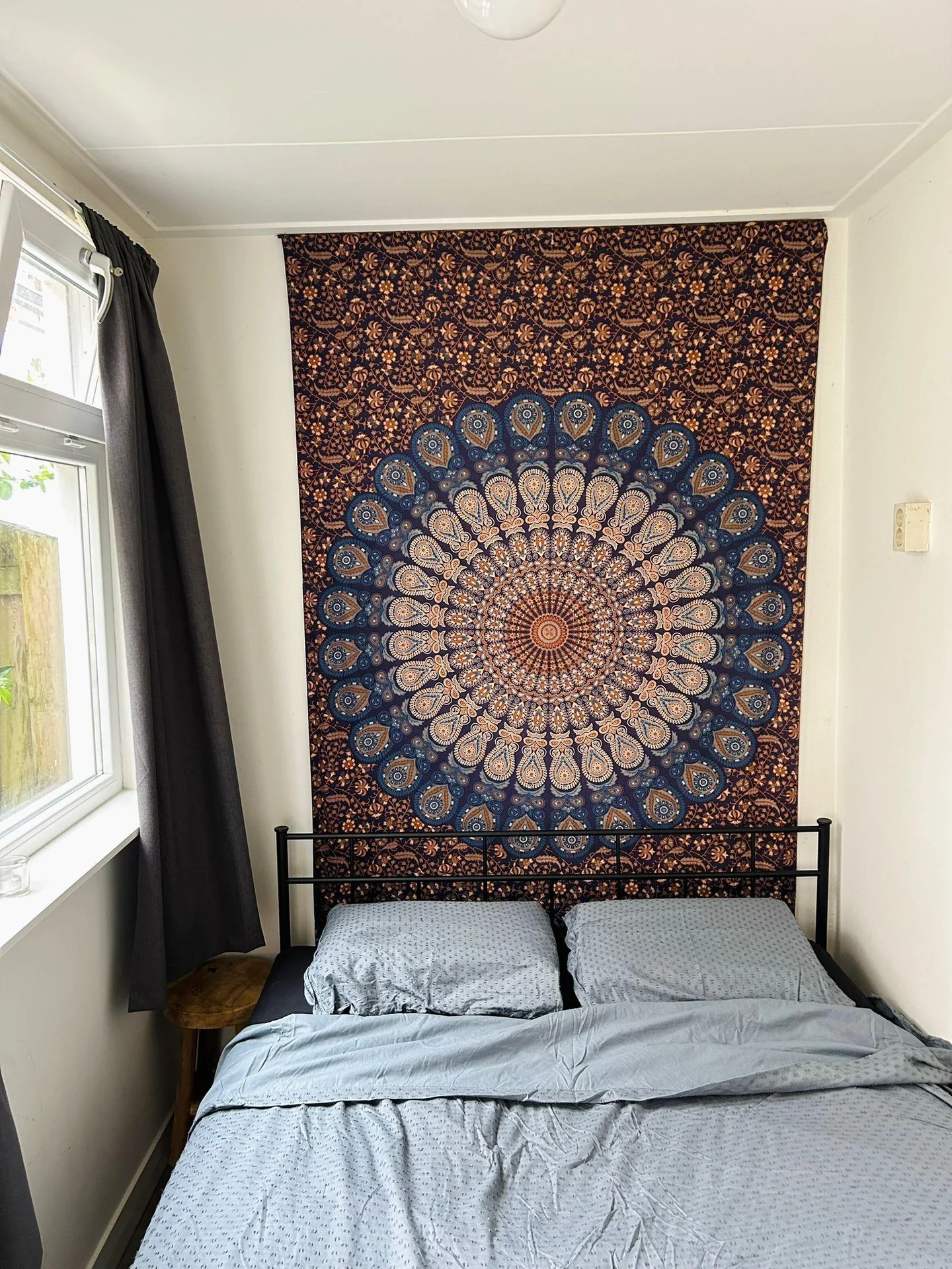 geblurde versie van de foto als achtergrond