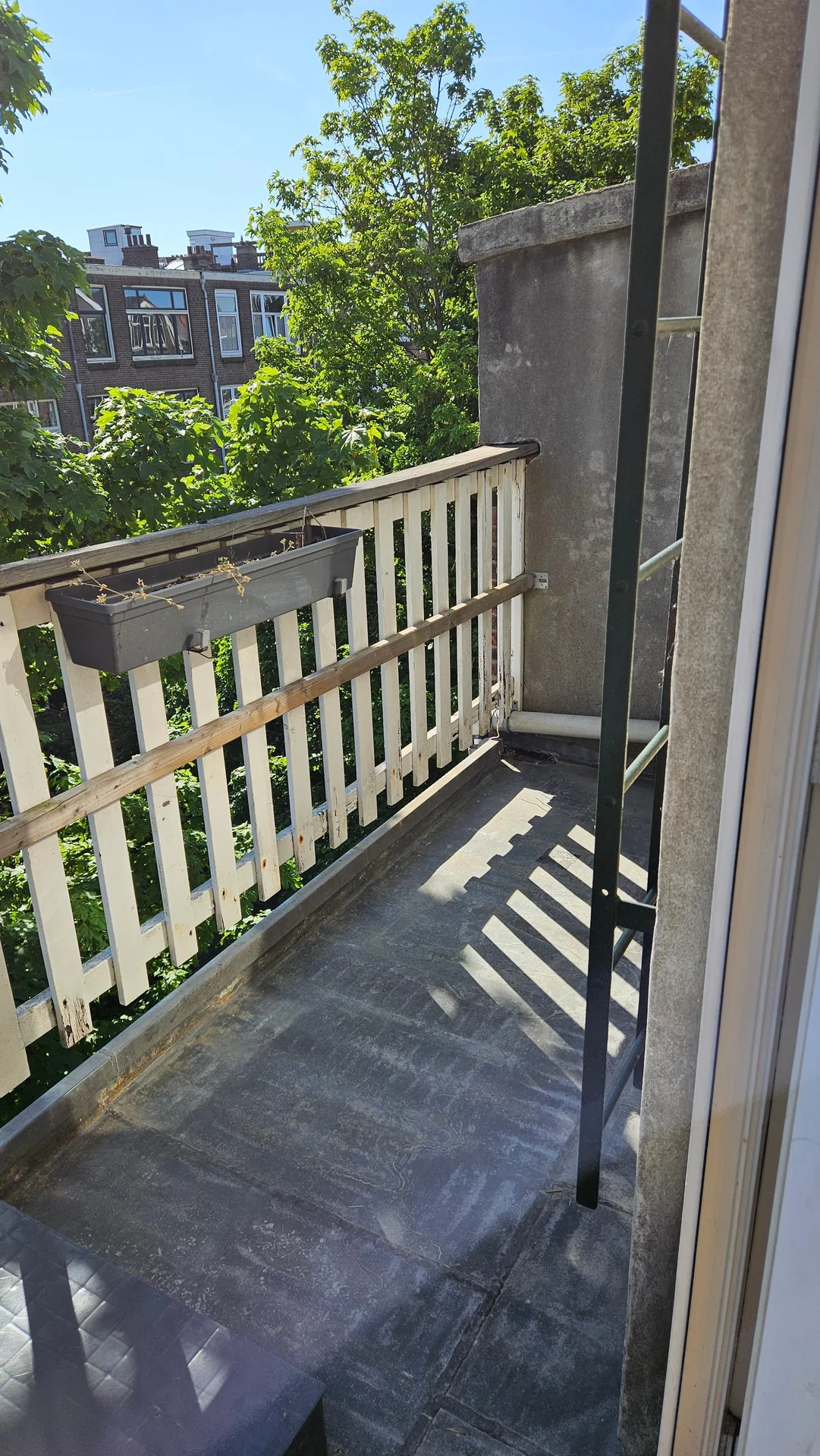 Foto van de Kamer gelegen aan de Van Weelstraat in Rotterdam