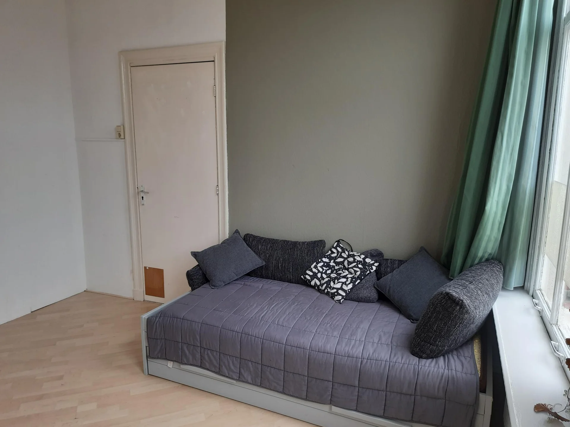 Foto van de Kamer gelegen aan de Waldeck Pyrmontstraat in Haarlem