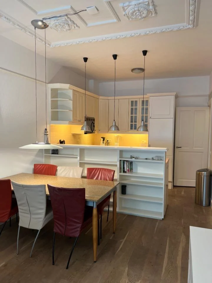 Foto van de Appartement gelegen aan de Ceintuurbaan in Amsterdam