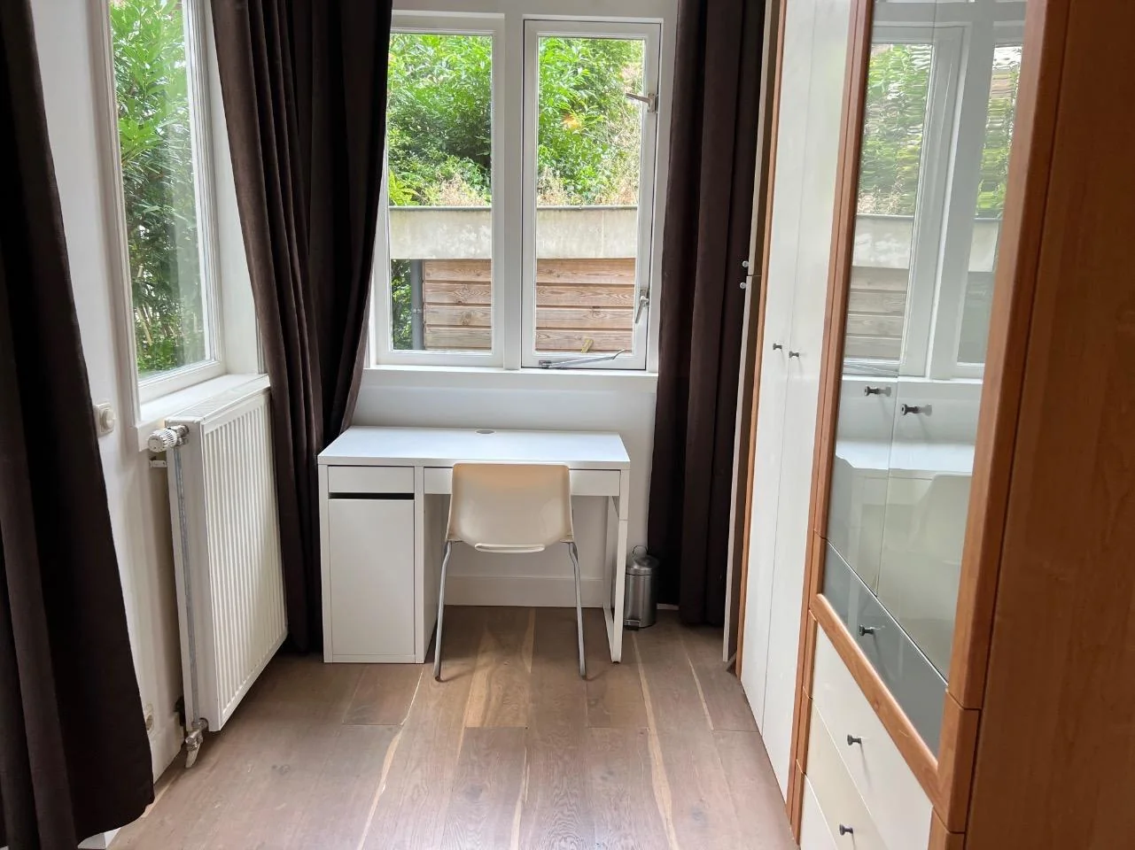 Foto van de Appartement gelegen aan de Ceintuurbaan in Amsterdam