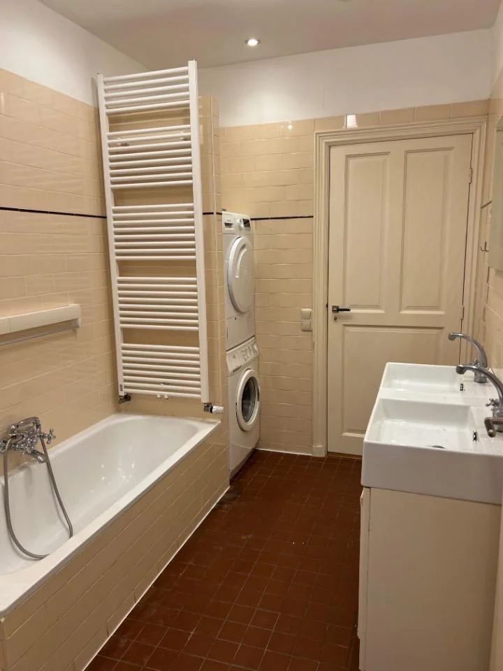 Foto van de Appartement gelegen aan de Ceintuurbaan in Amsterdam