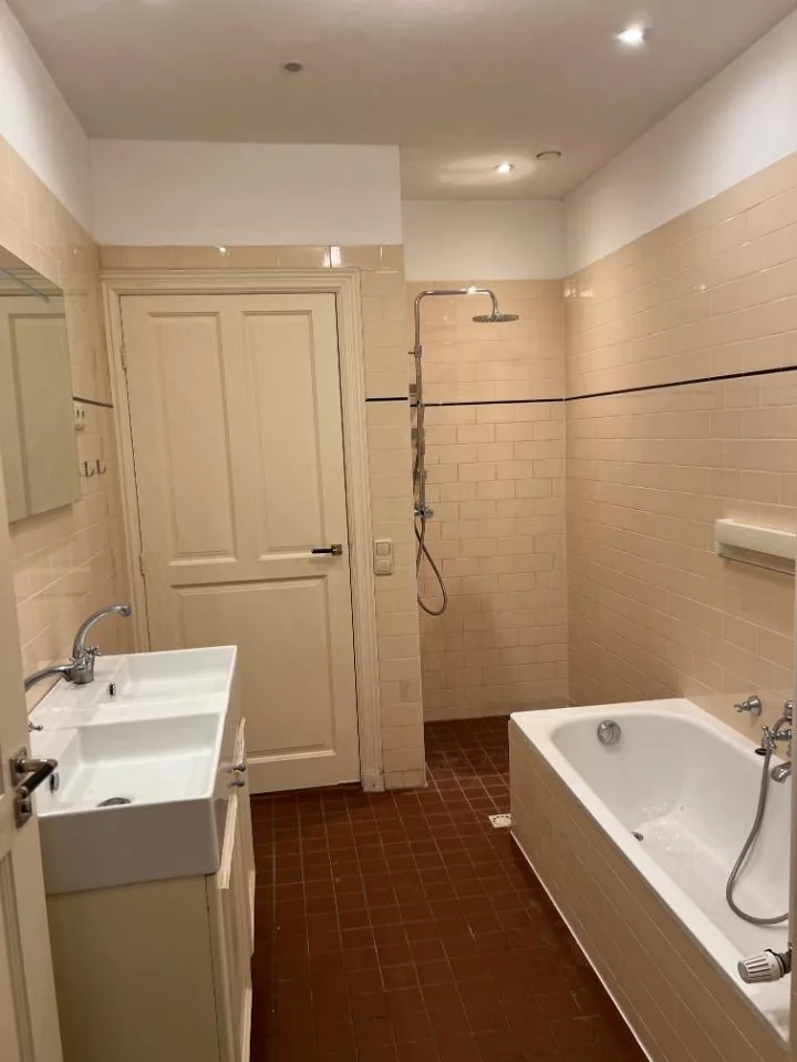 Foto van de Appartement gelegen aan de Ceintuurbaan in Amsterdam