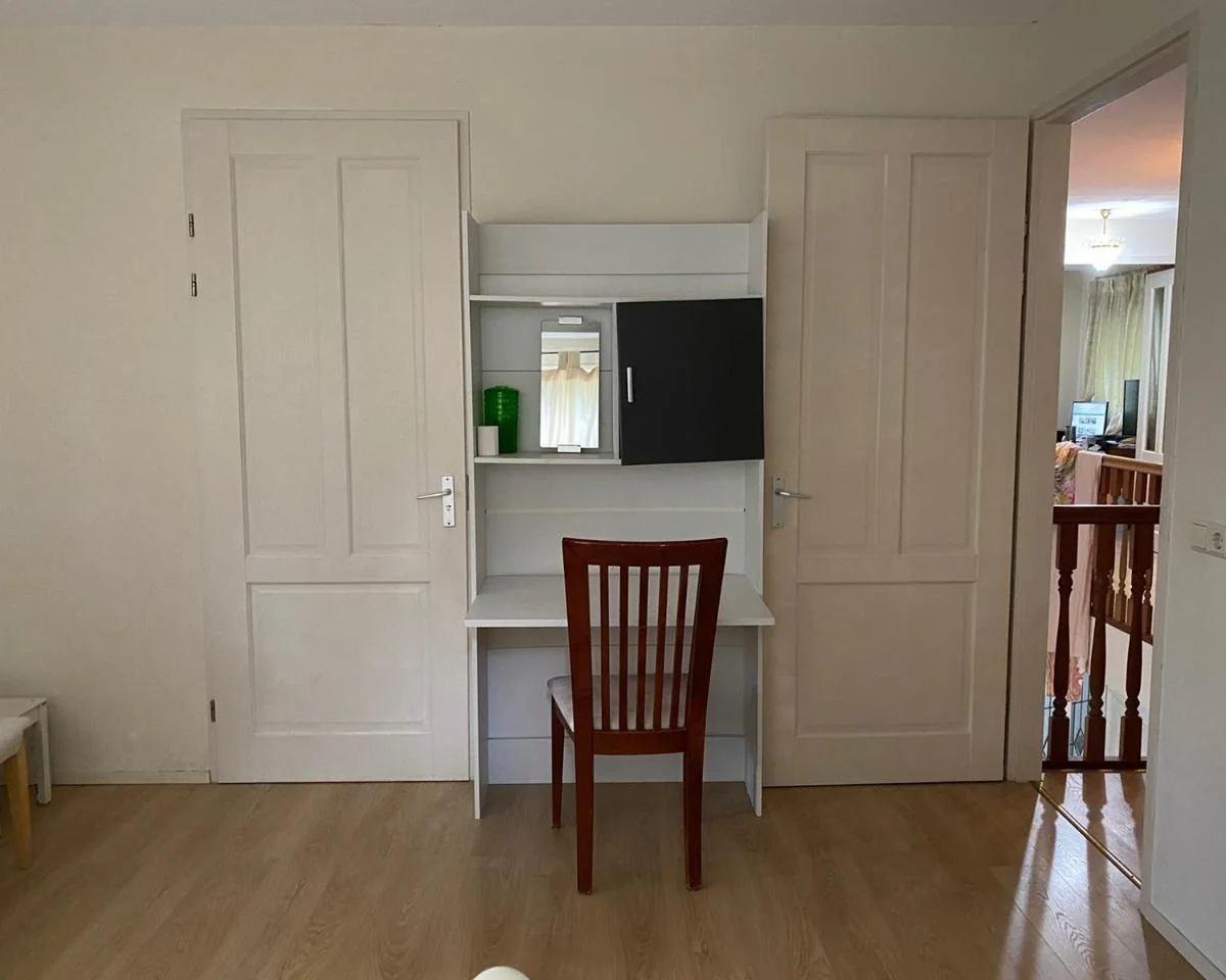 geblurde versie van de foto als achtergrond