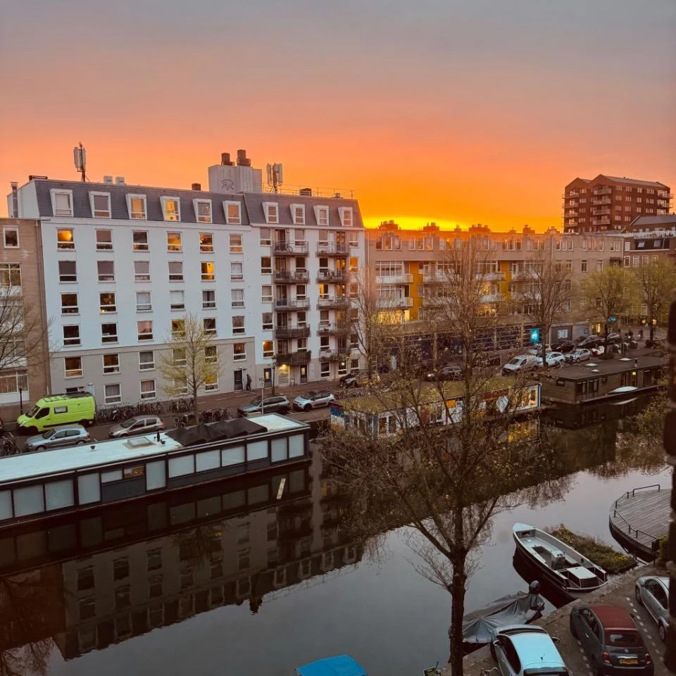 Foto van de Kamer gelegen aan de Bilderdijkkade in Amsterdam