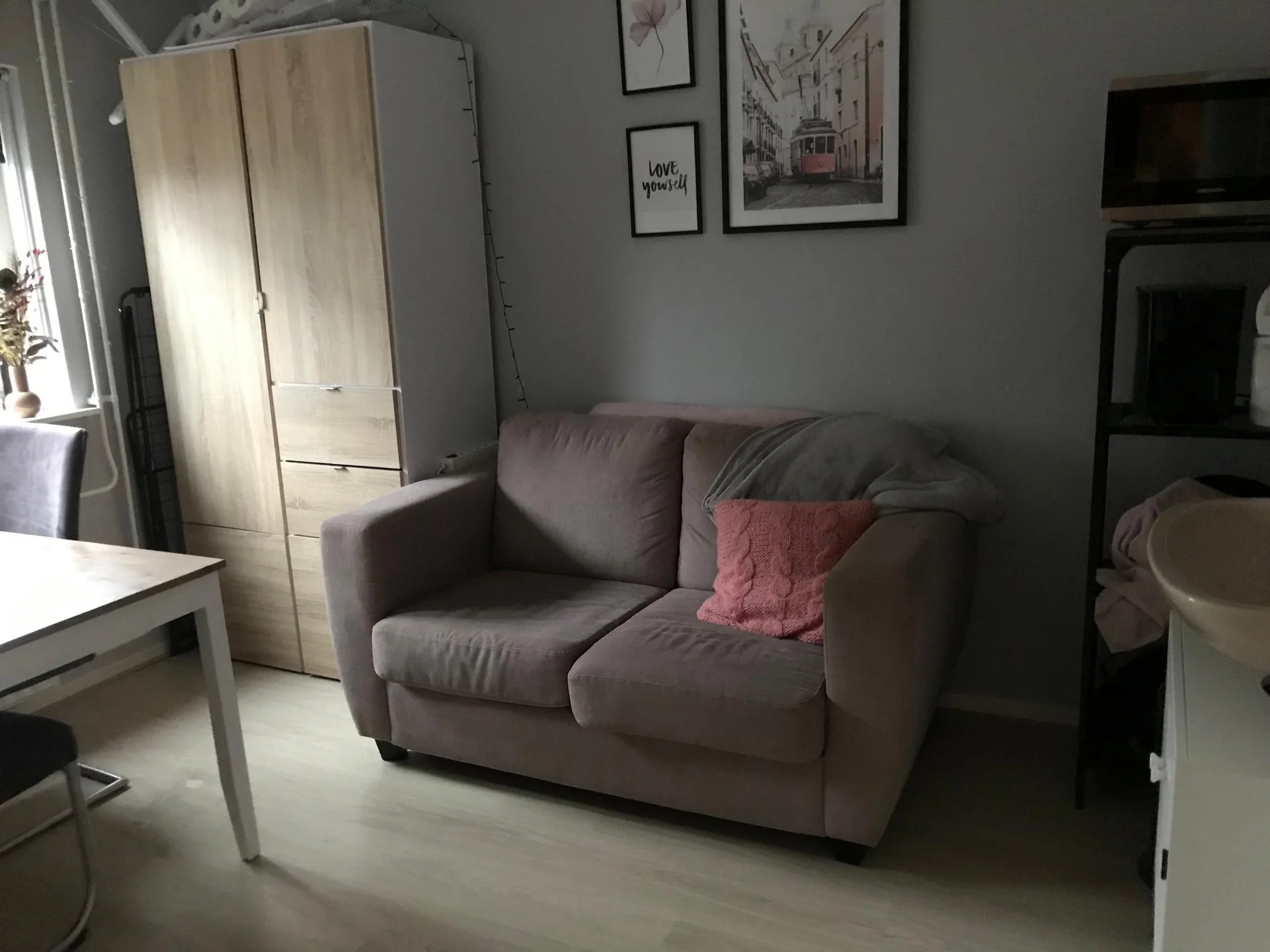 Foto van de Kamer gelegen aan de Tweede Hieronymus van Alphenstraat in Gouda