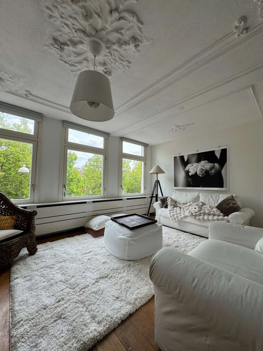 geblurde versie van de foto als achtergrond