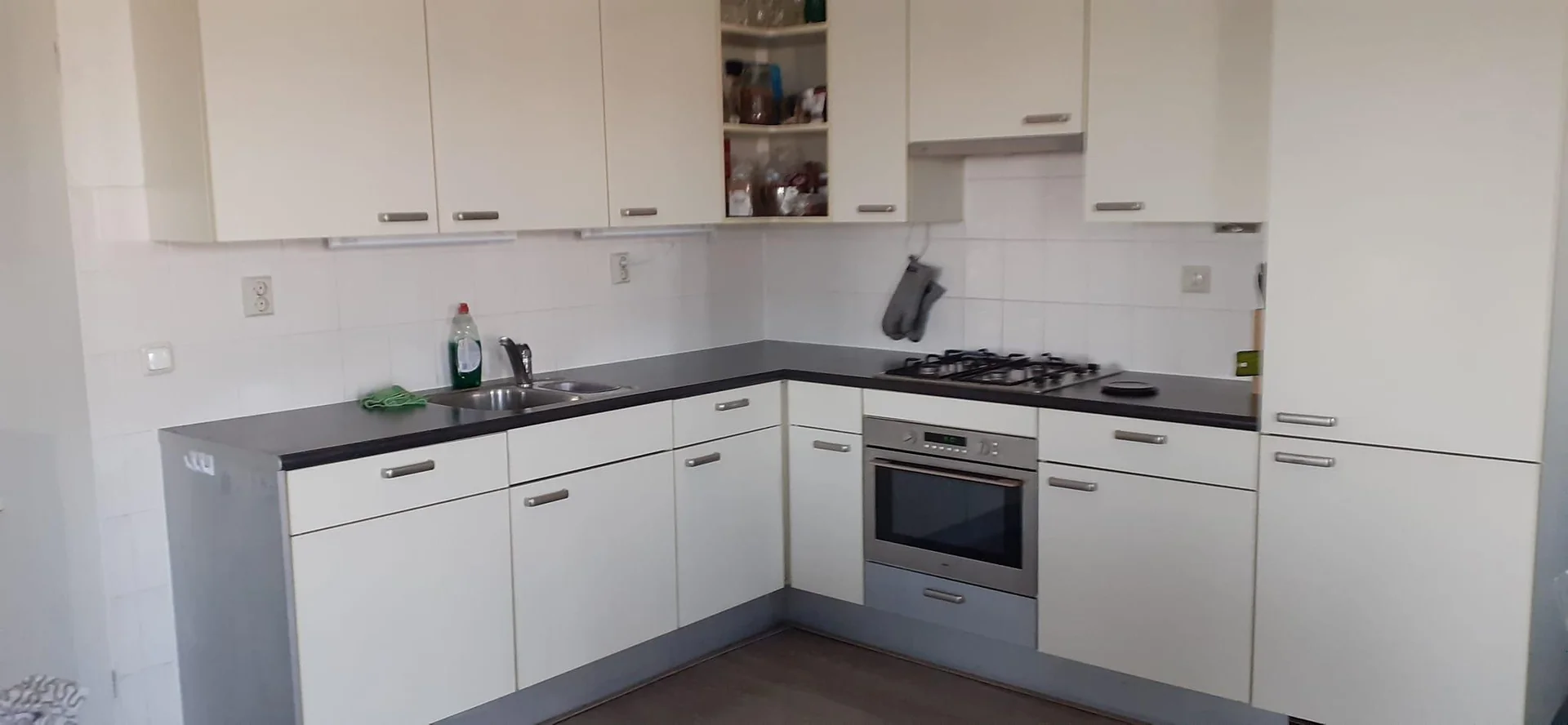 Foto van de Kamer gelegen aan de Veembroederhof in Amsterdam
