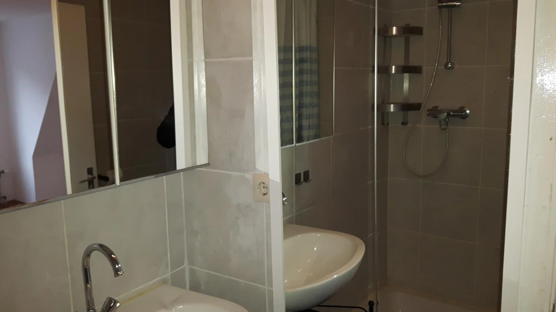 Foto van de Studio gelegen aan de Hoendiepskade in Groningen