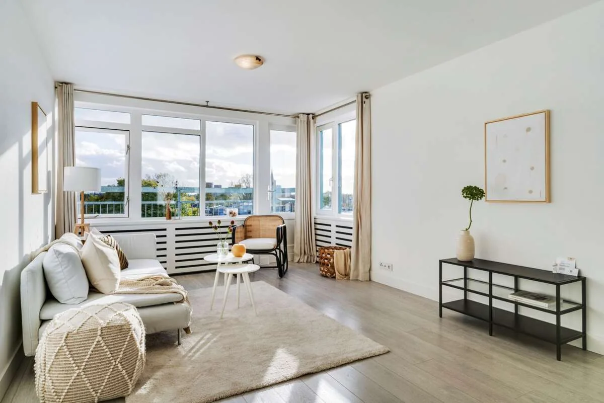 geblurde versie van de foto als achtergrond