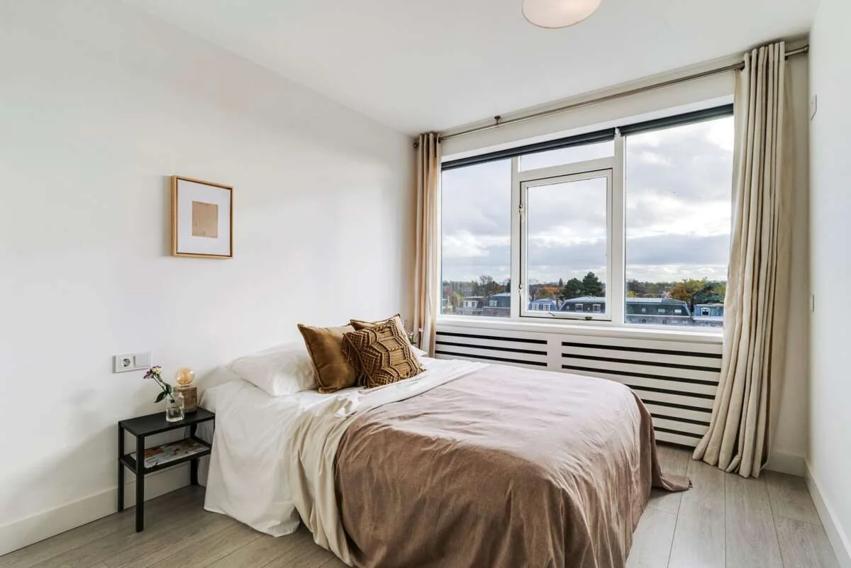 geblurde versie van de foto als achtergrond