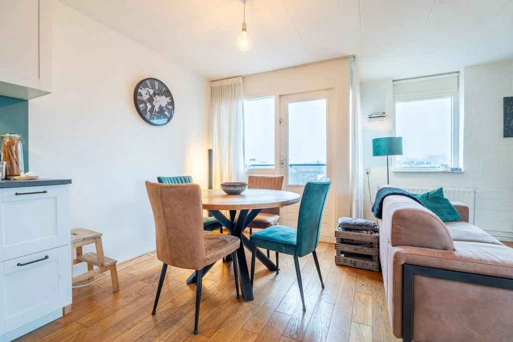 geblurde versie van de foto als achtergrond