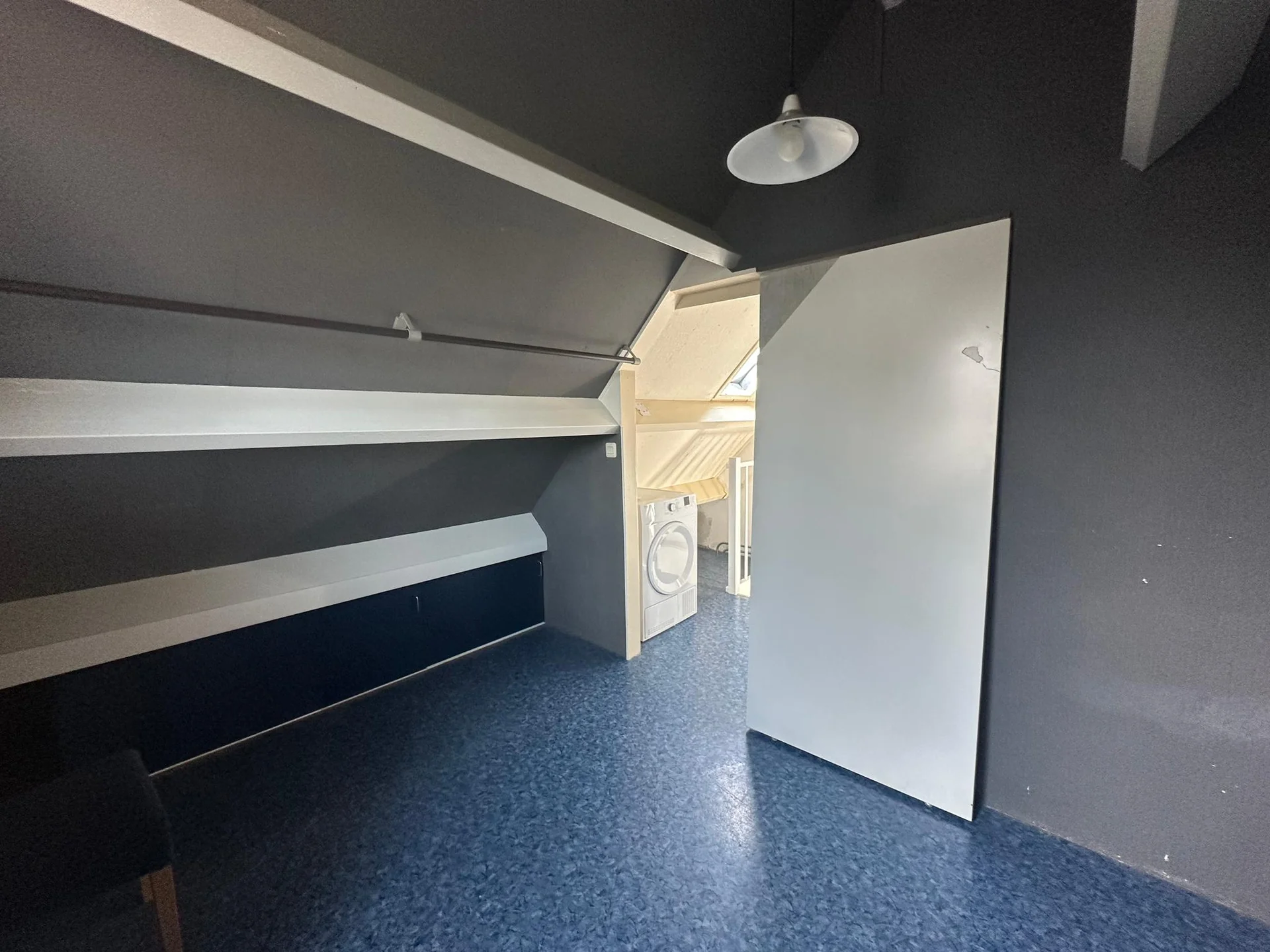 Foto van de Kamer gelegen aan de Hiddemaheerd in Groningen