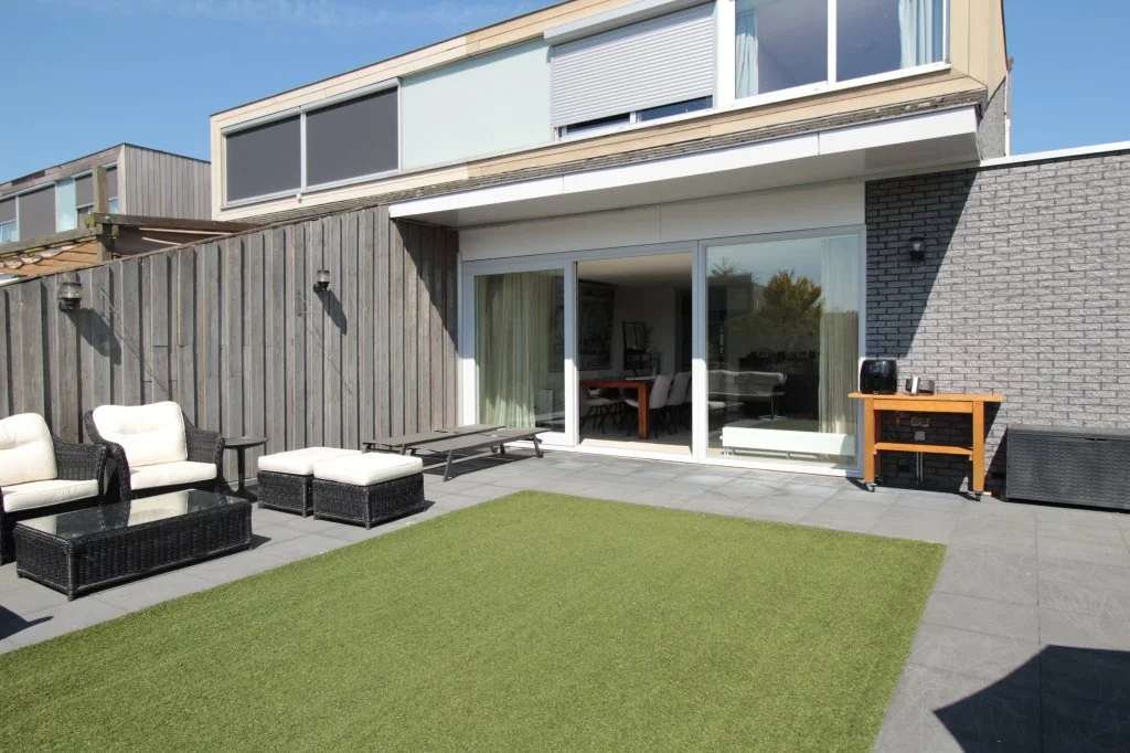 geblurde versie van de foto als achtergrond