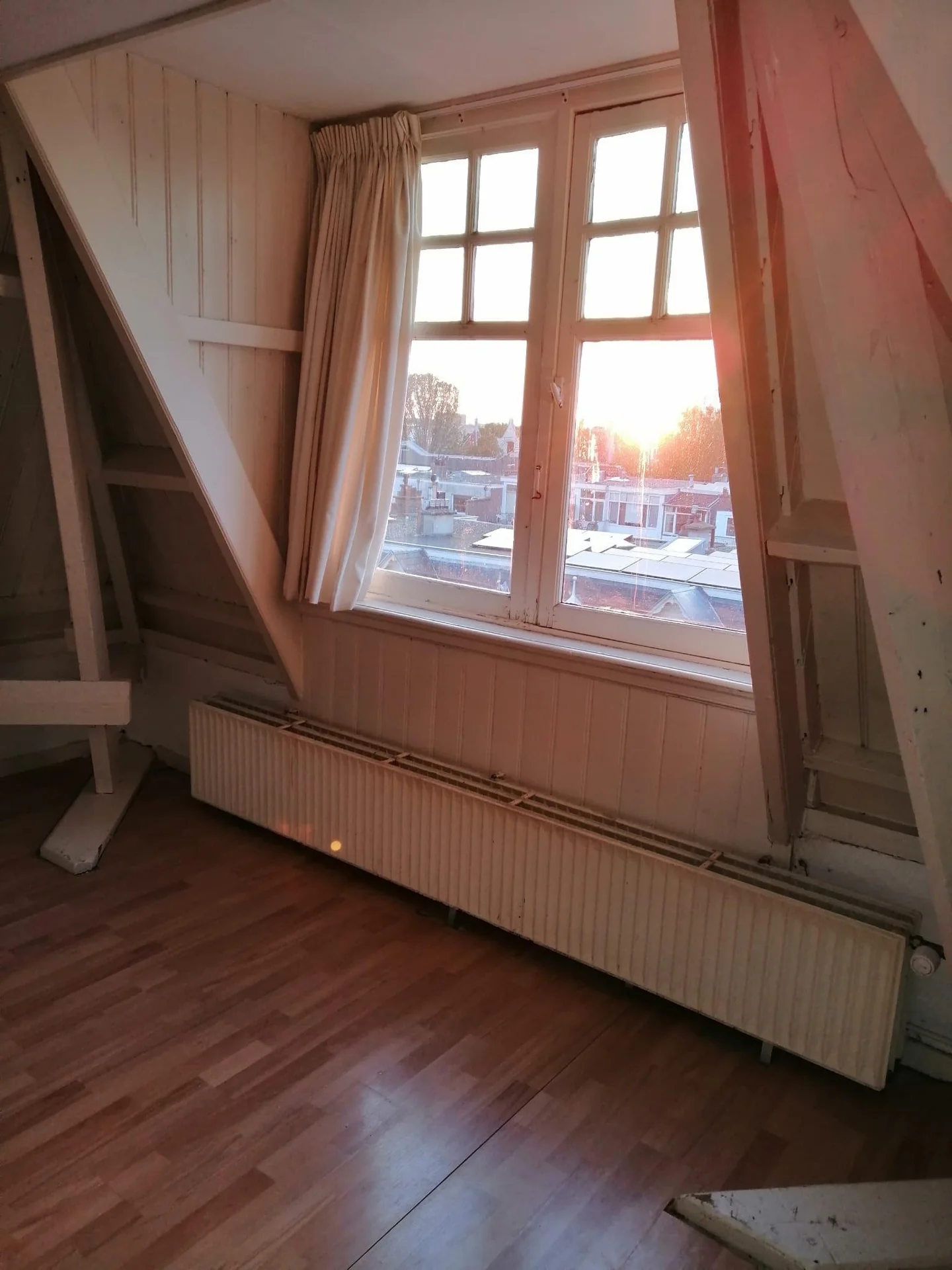 Foto van de Kamer gelegen aan de Stephensonstraat in Den Haag
