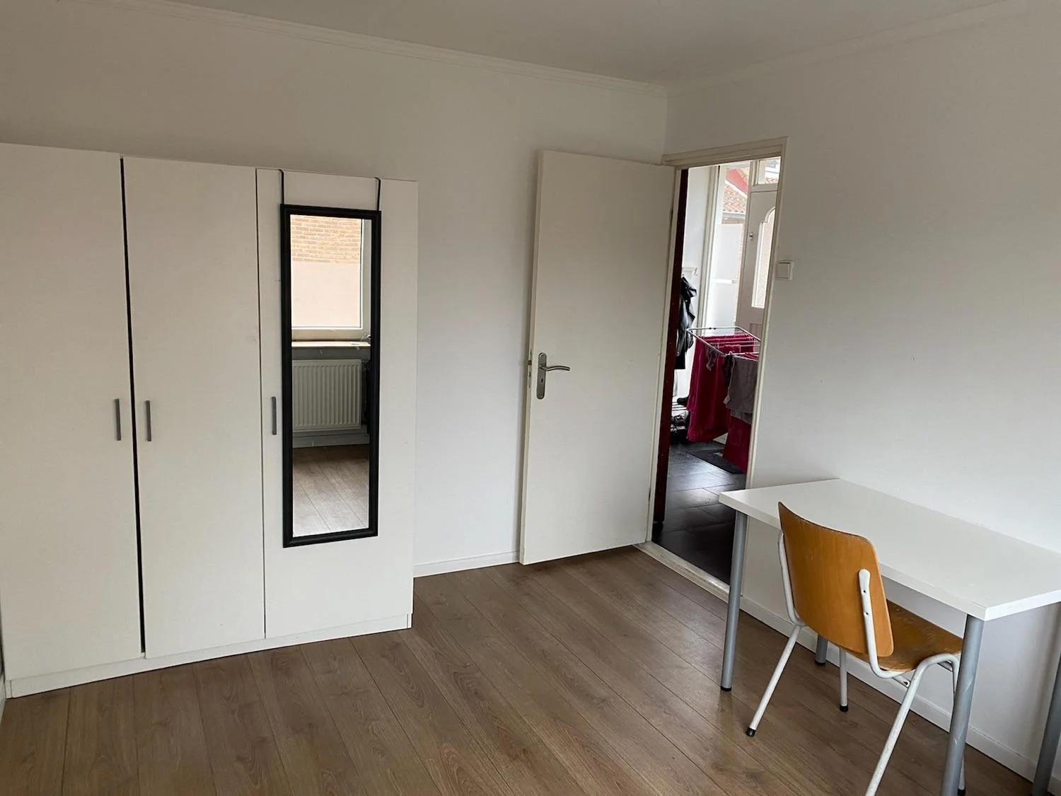 Foto van de Kamer gelegen aan de Leeghwaterstraat in Hoofddorp