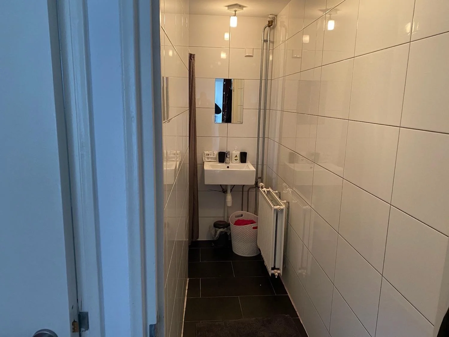 Foto van de Kamer gelegen aan de Leeghwaterstraat in Hoofddorp