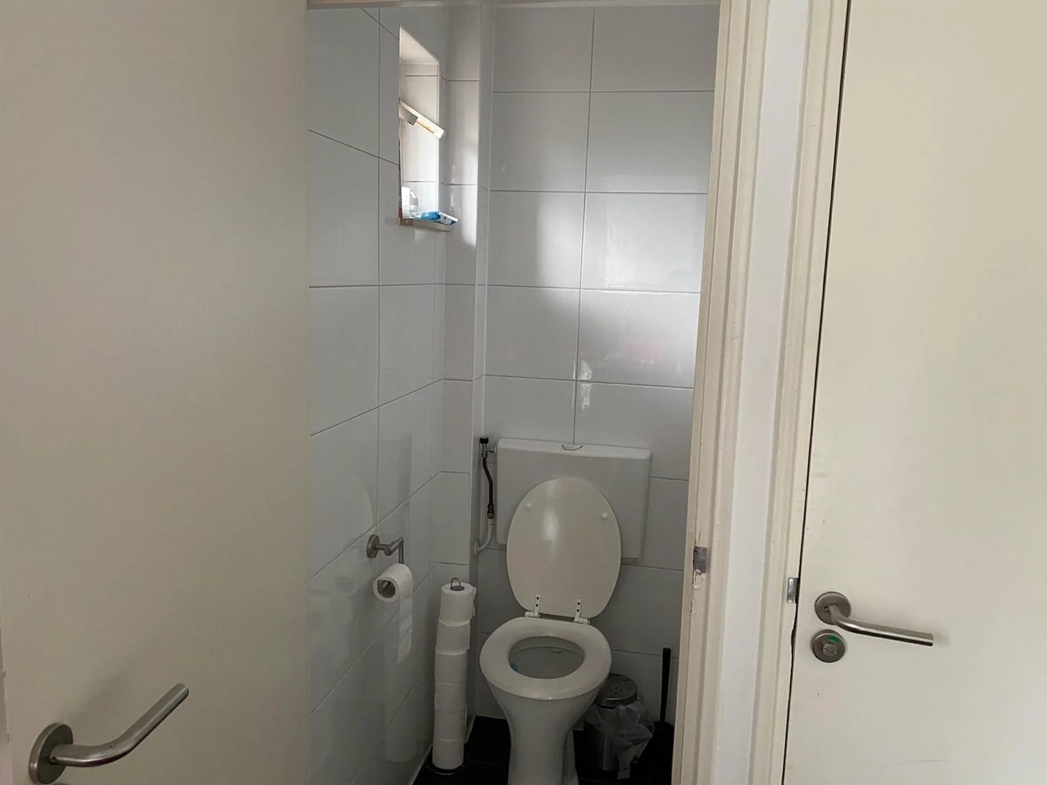 Foto van de Kamer gelegen aan de Leeghwaterstraat in Hoofddorp