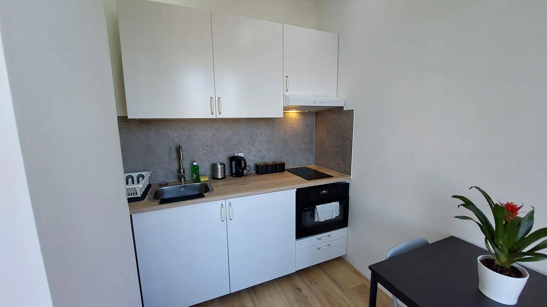 Foto van de Studio gelegen aan de Drebbelstraat in Den Haag
