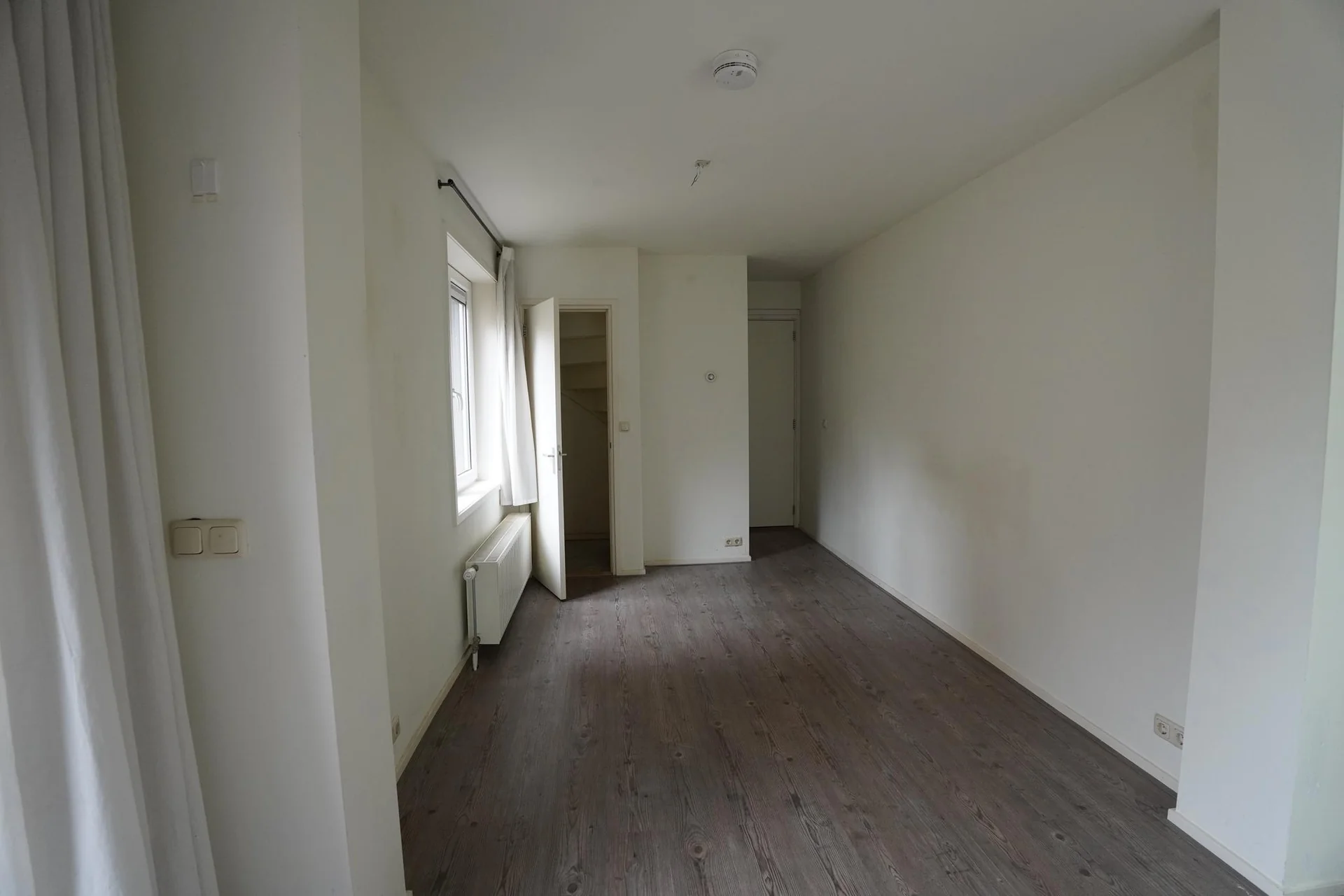 Foto van de Kamer gelegen aan de Helper Oostsingel in Groningen