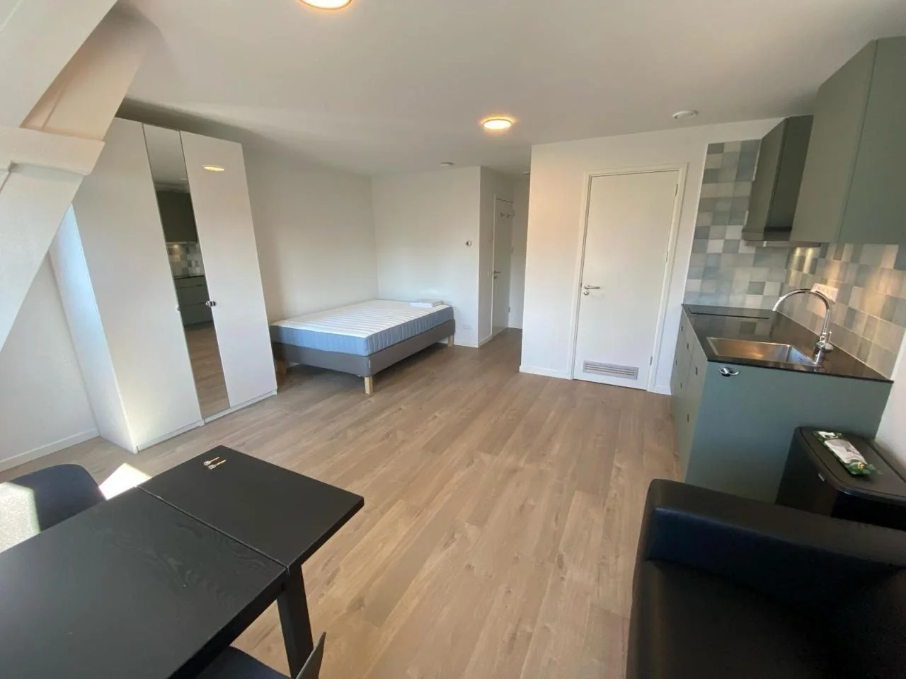 Foto van de Studio gelegen aan de Ruysdaelkade in Amsterdam