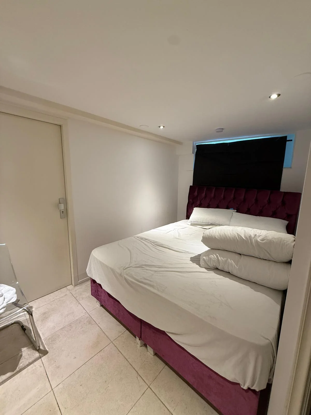 Foto van de Kamer gelegen aan de Spuistraat in Amsterdam