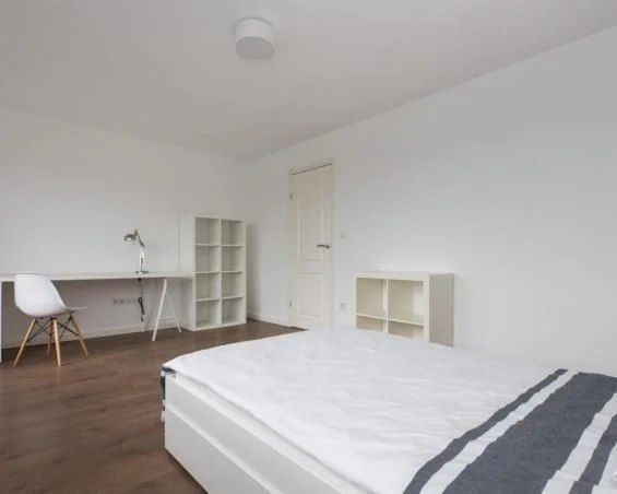 Foto van de Kamer gelegen aan de Frans Bekkerstraat in Rotterdam