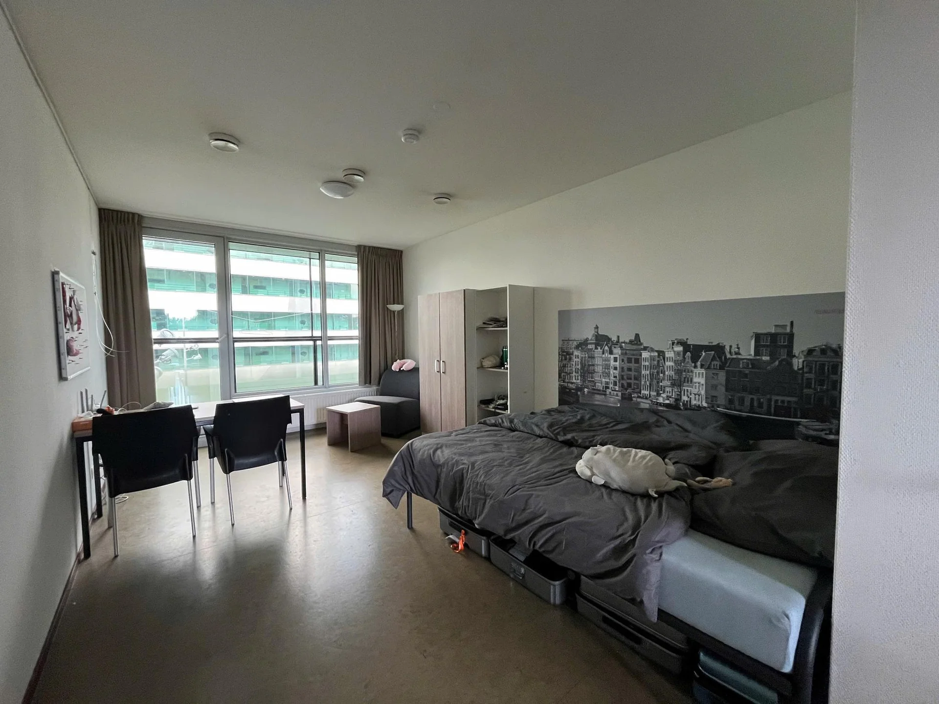 Foto van de Studio gelegen aan de Carolina MacGillavrylaan in Amsterdam