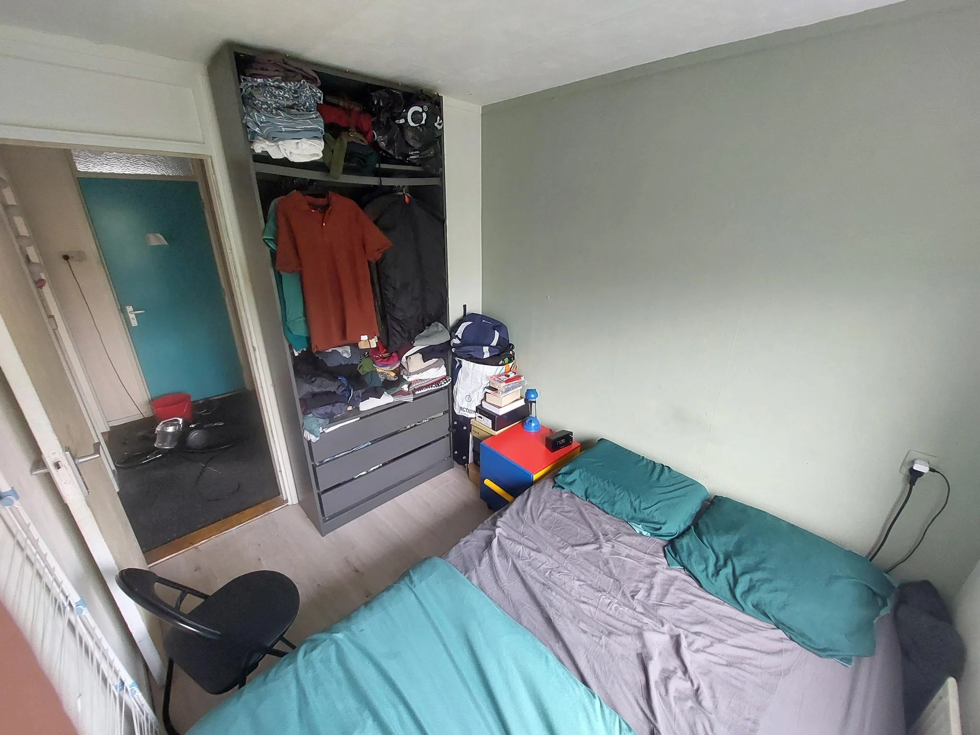 geblurde versie van de foto als achtergrond