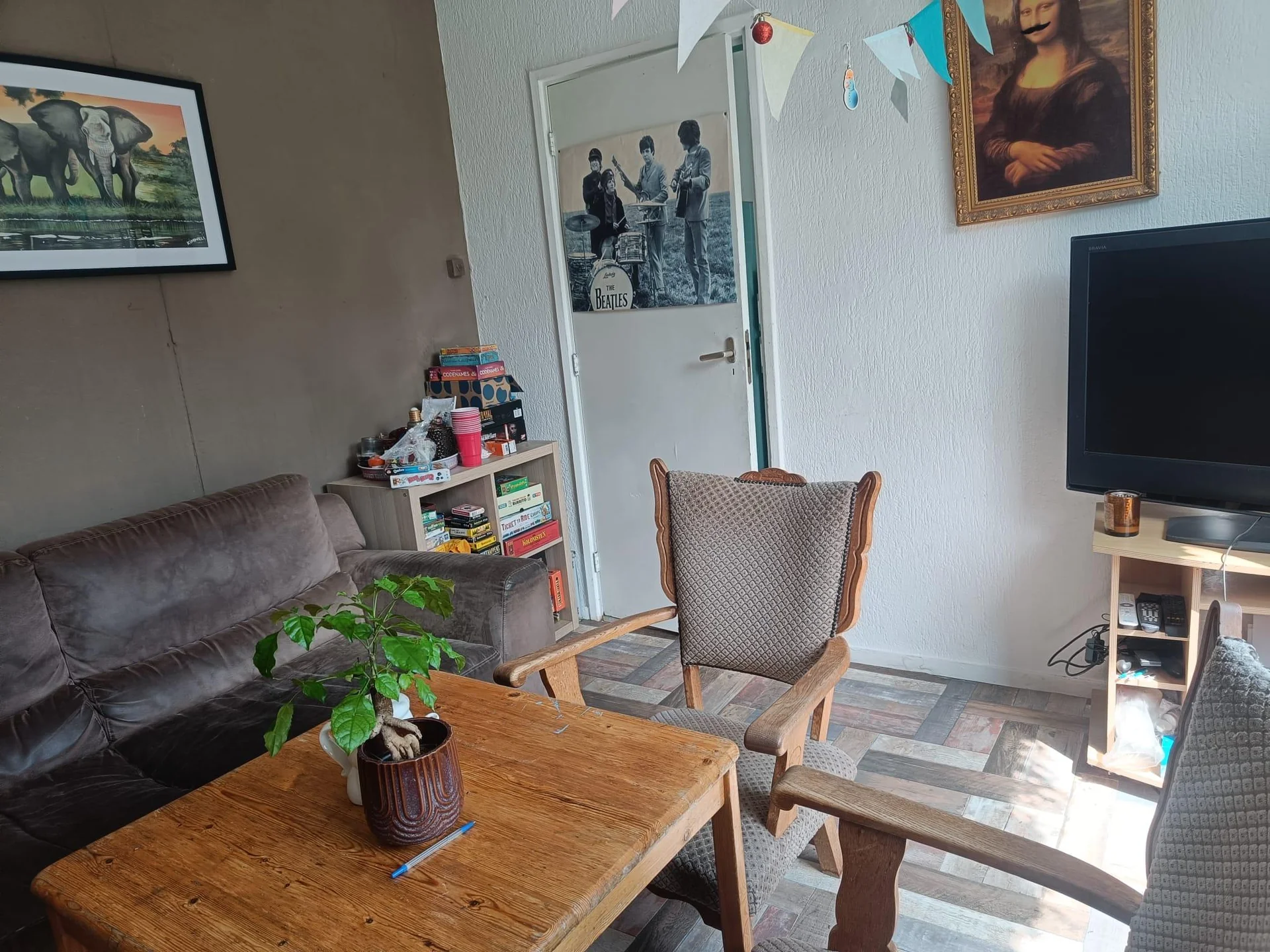 geblurde versie van de foto als achtergrond