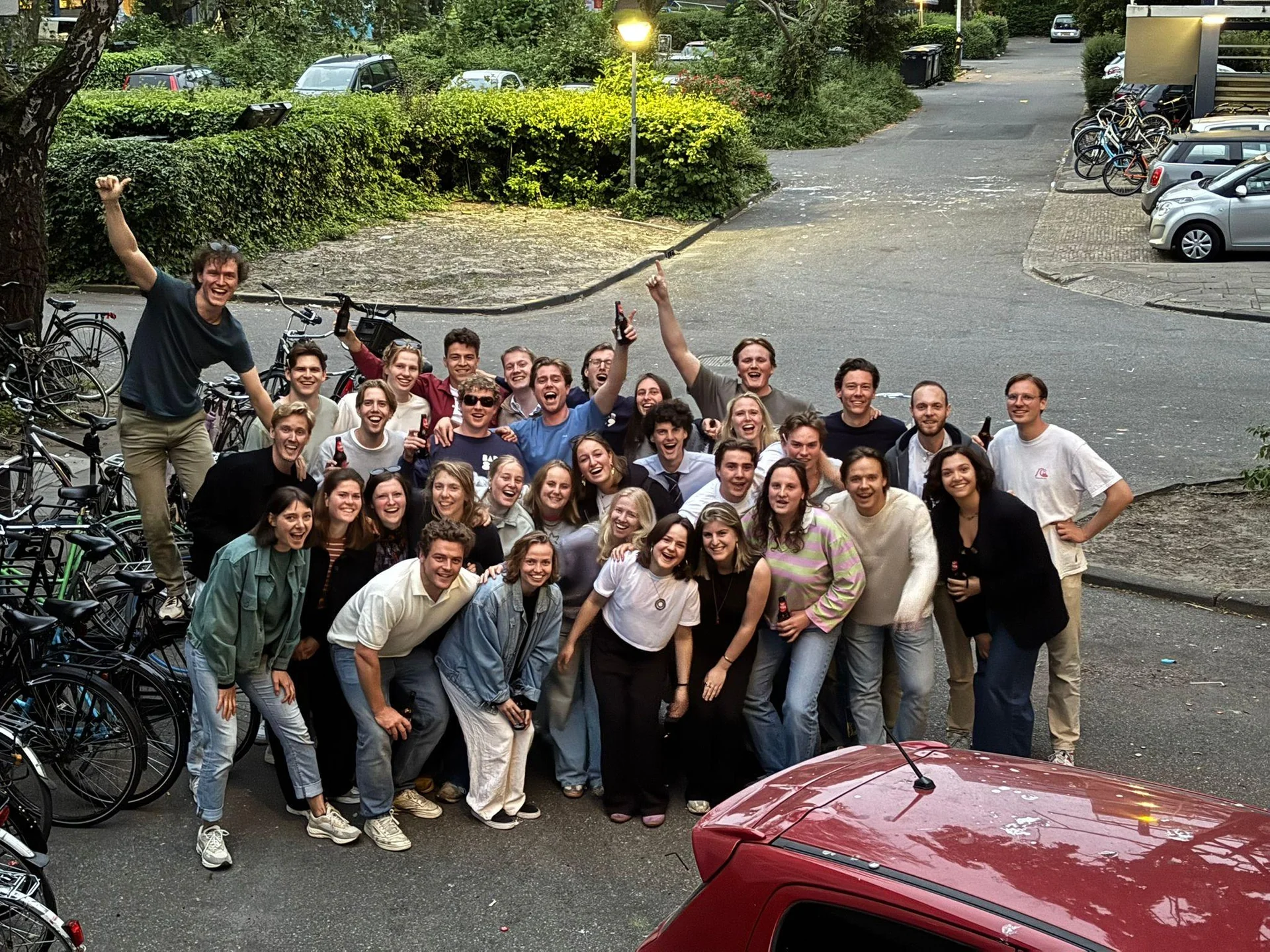 geblurde versie van de foto als achtergrond