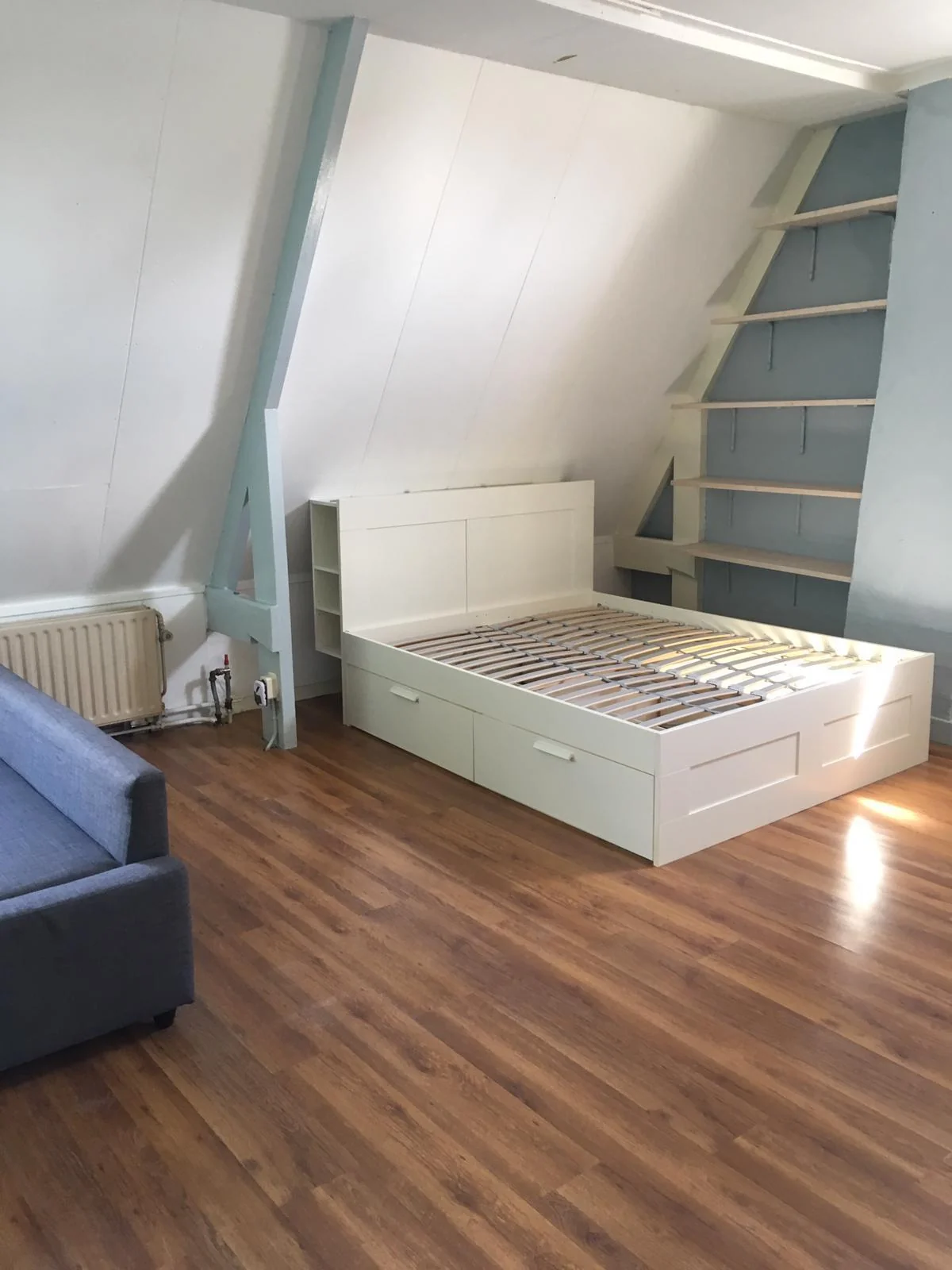 geblurde versie van de foto als achtergrond