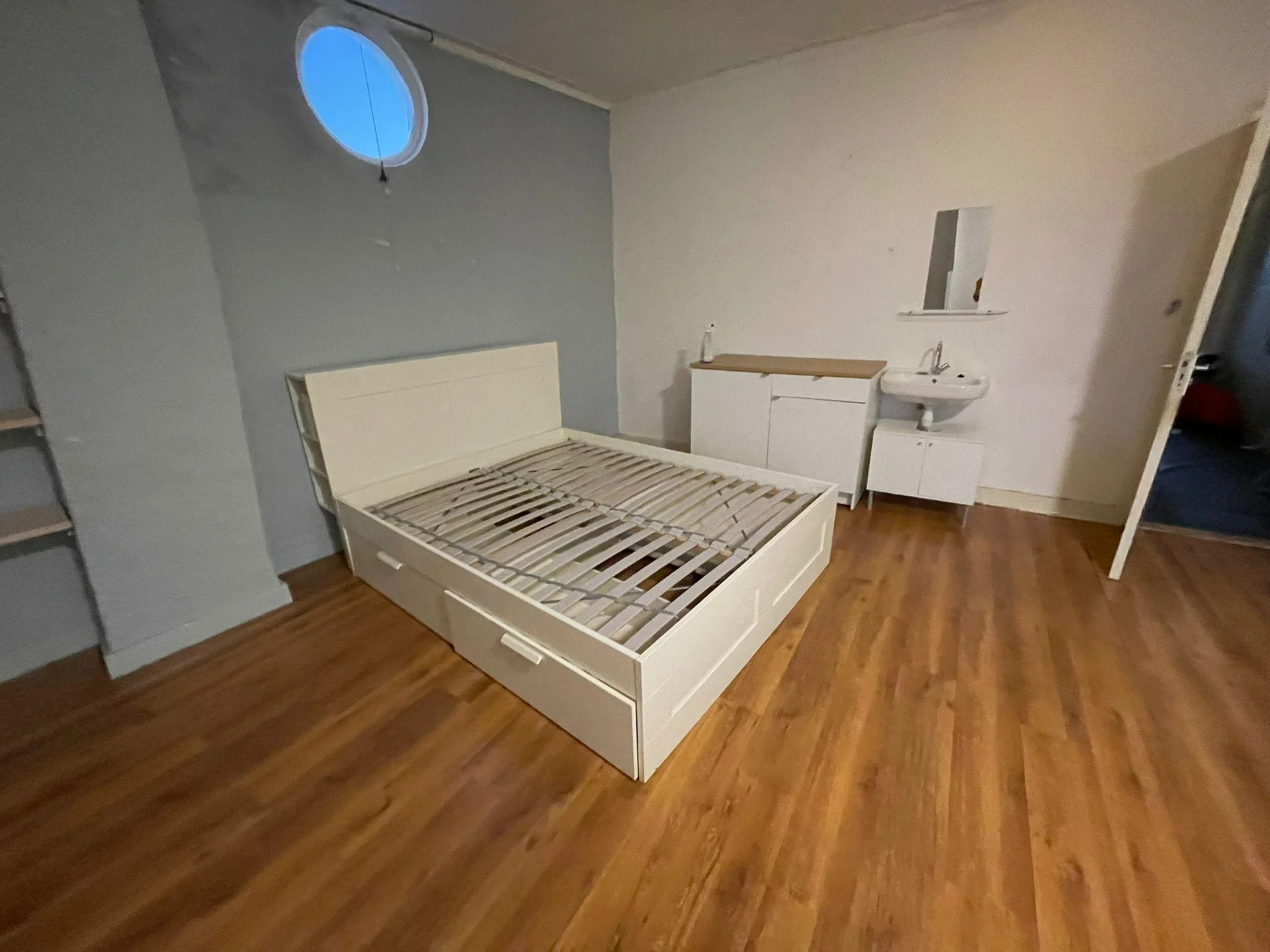 geblurde versie van de foto als achtergrond