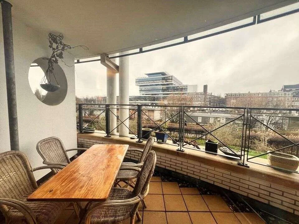 Foto van de Appartement gelegen aan de Omval in Amsterdam