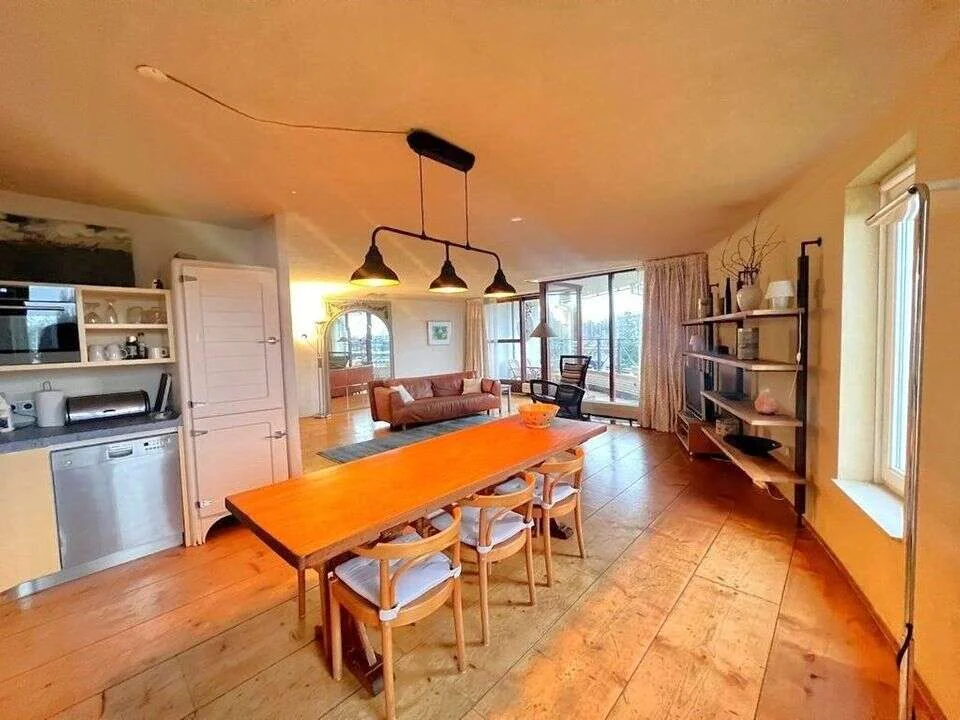 Foto van de Appartement gelegen aan de Omval in Amsterdam