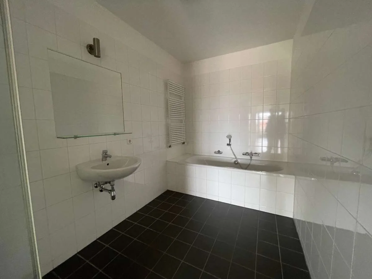 Foto van de Appartement gelegen aan de Emmy Andriessestraat in Amsterdam
