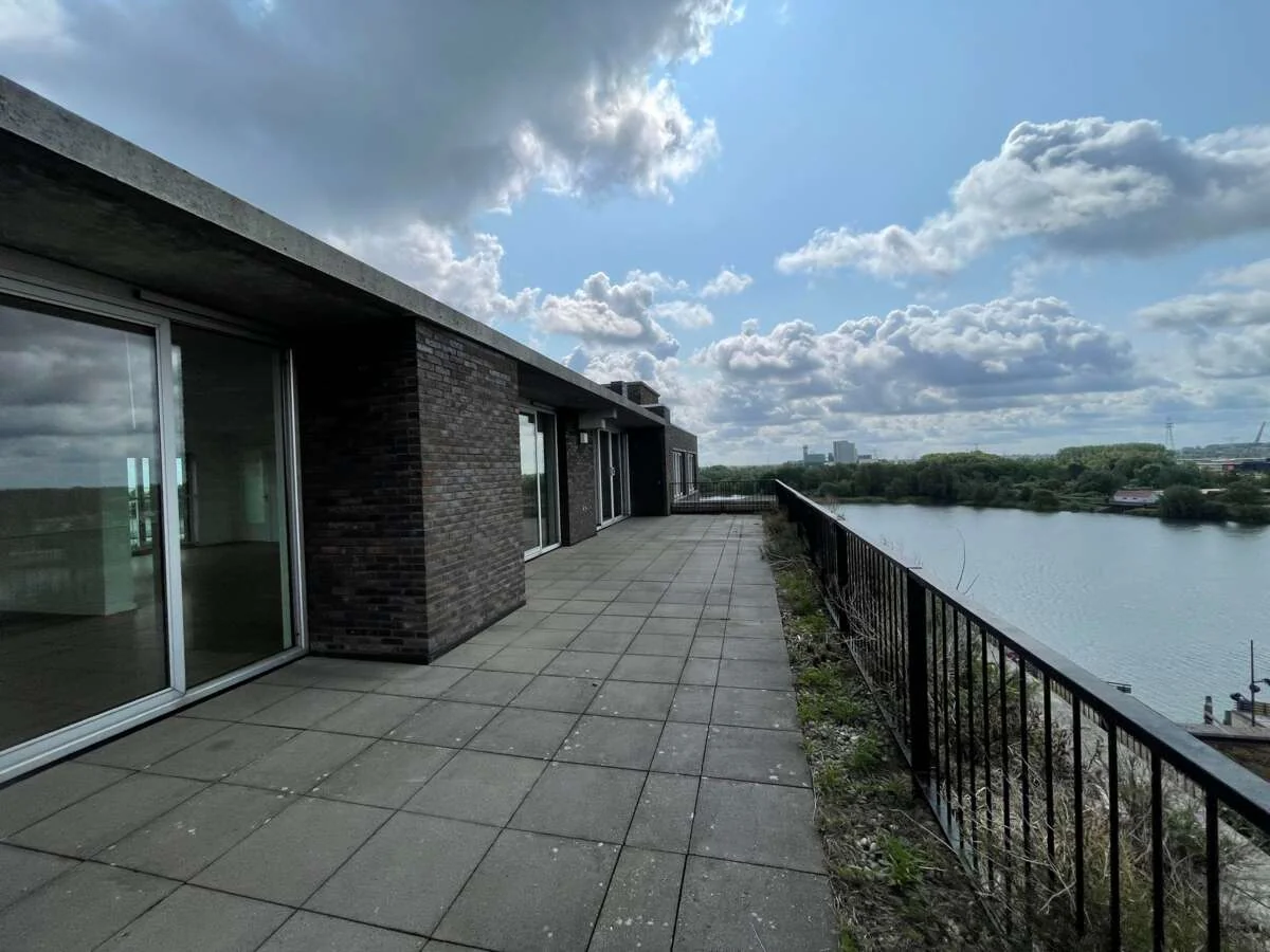 Foto van de Appartement gelegen aan de Emmy Andriessestraat in Amsterdam
