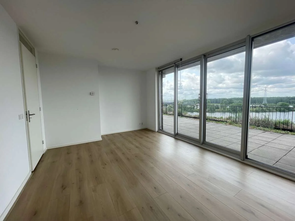 Foto van de Appartement gelegen aan de Emmy Andriessestraat in Amsterdam