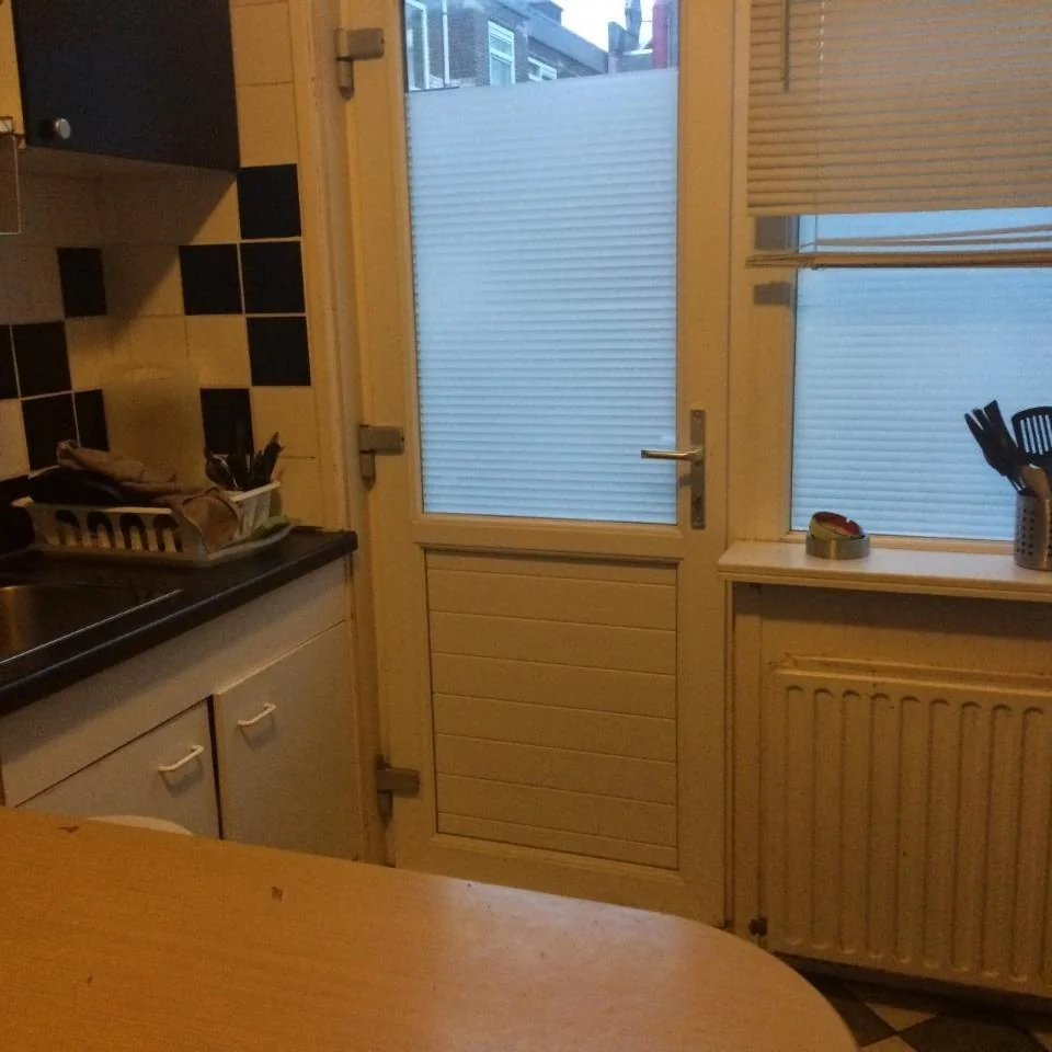 Foto van de Kamer gelegen aan de Sint-Janstraat in Rotterdam