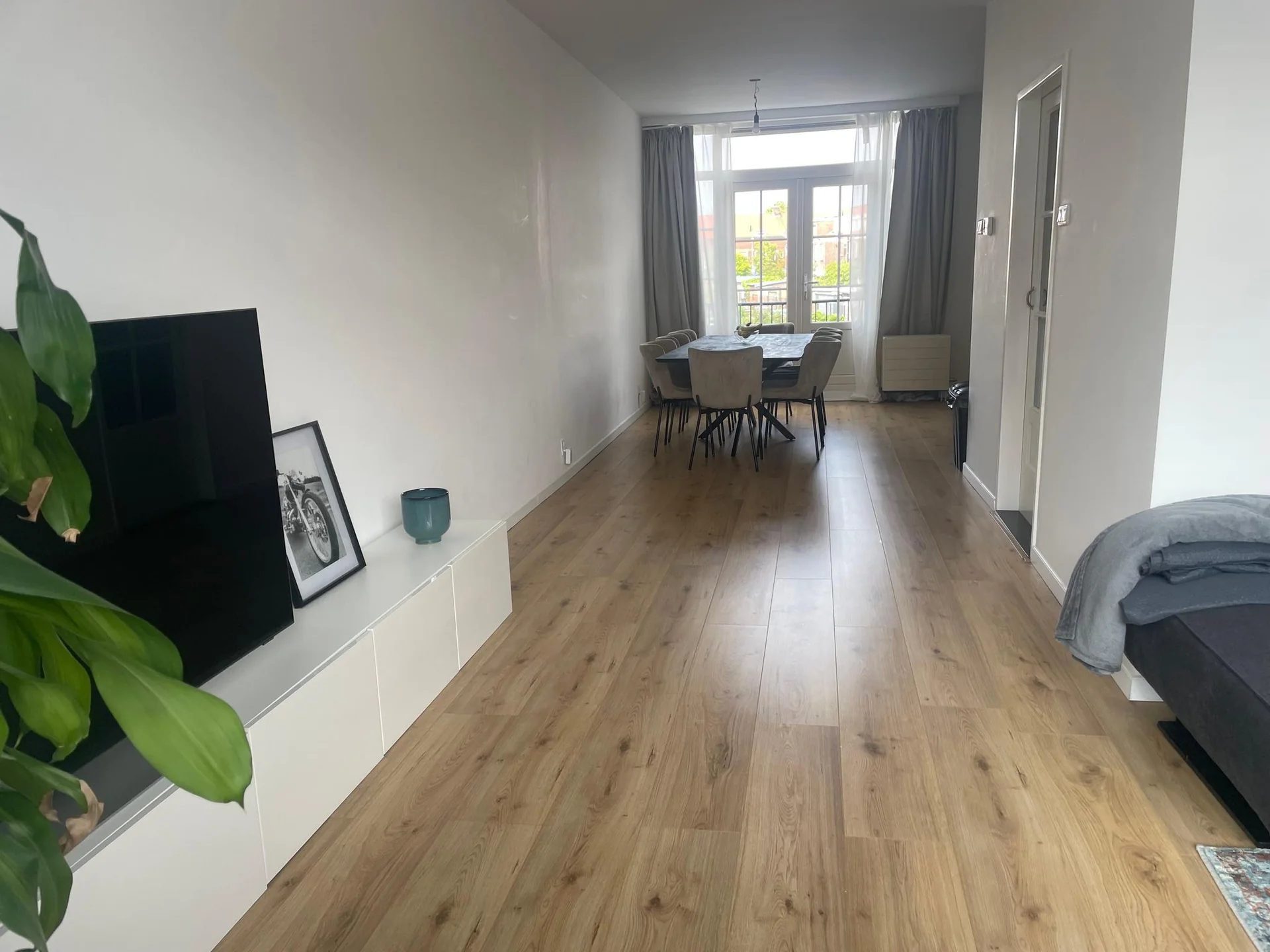 Foto van de Kamer gelegen aan de Henriette Roland Holststraat in Vlaardingen