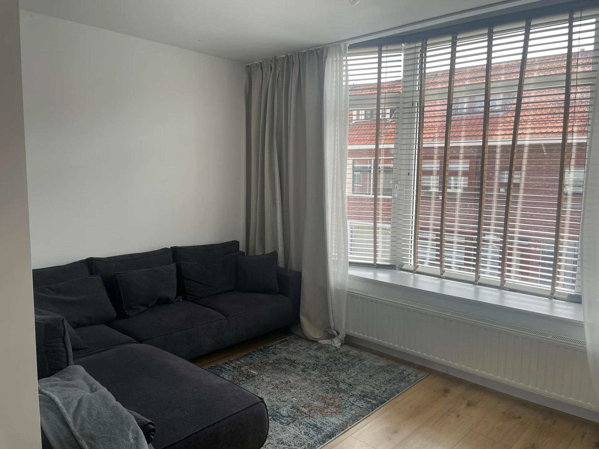 Foto van de Kamer gelegen aan de Henriette Roland Holststraat in Vlaardingen