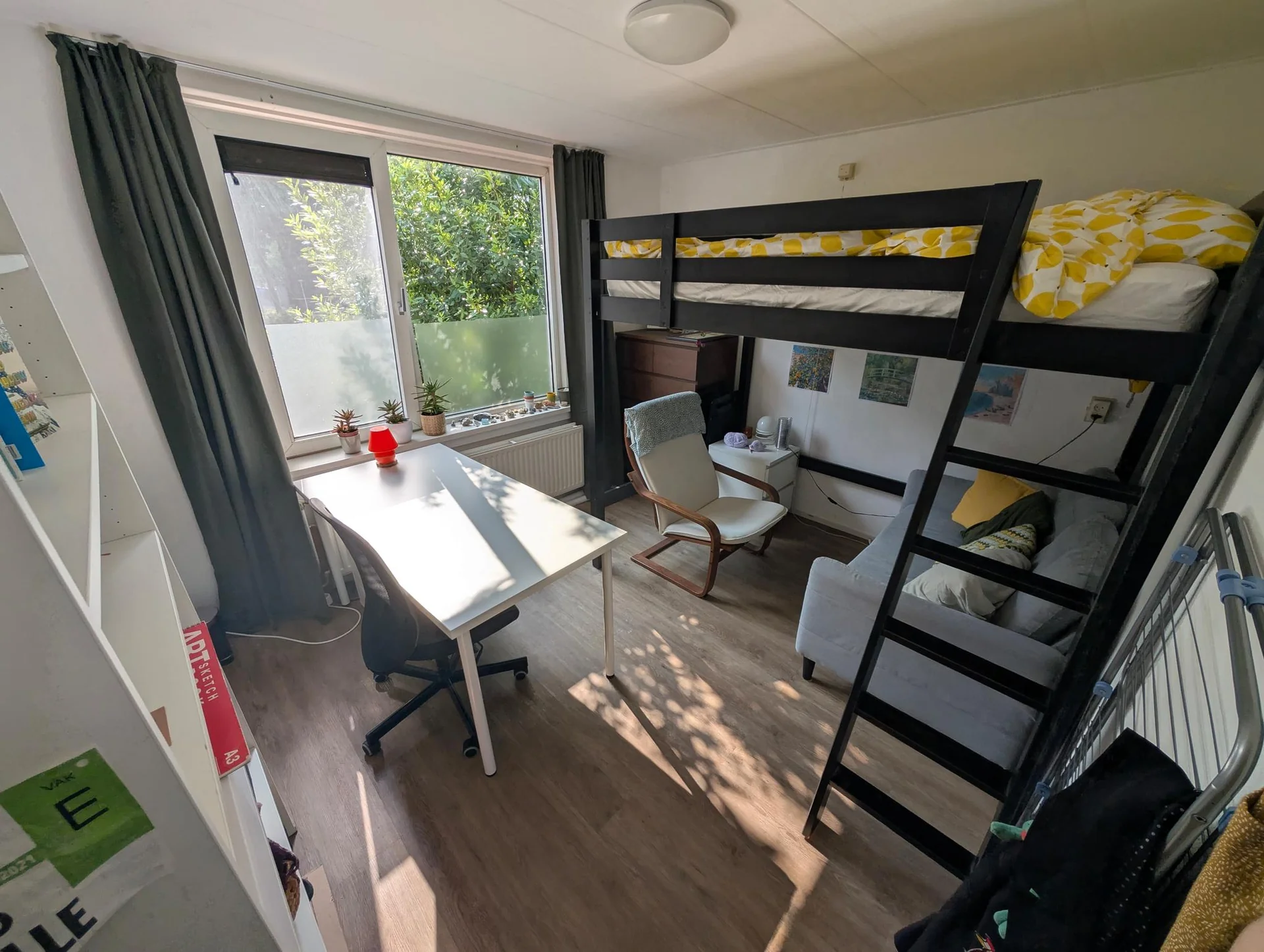 Foto van de Kamer gelegen aan de Multatuliweg in Delft