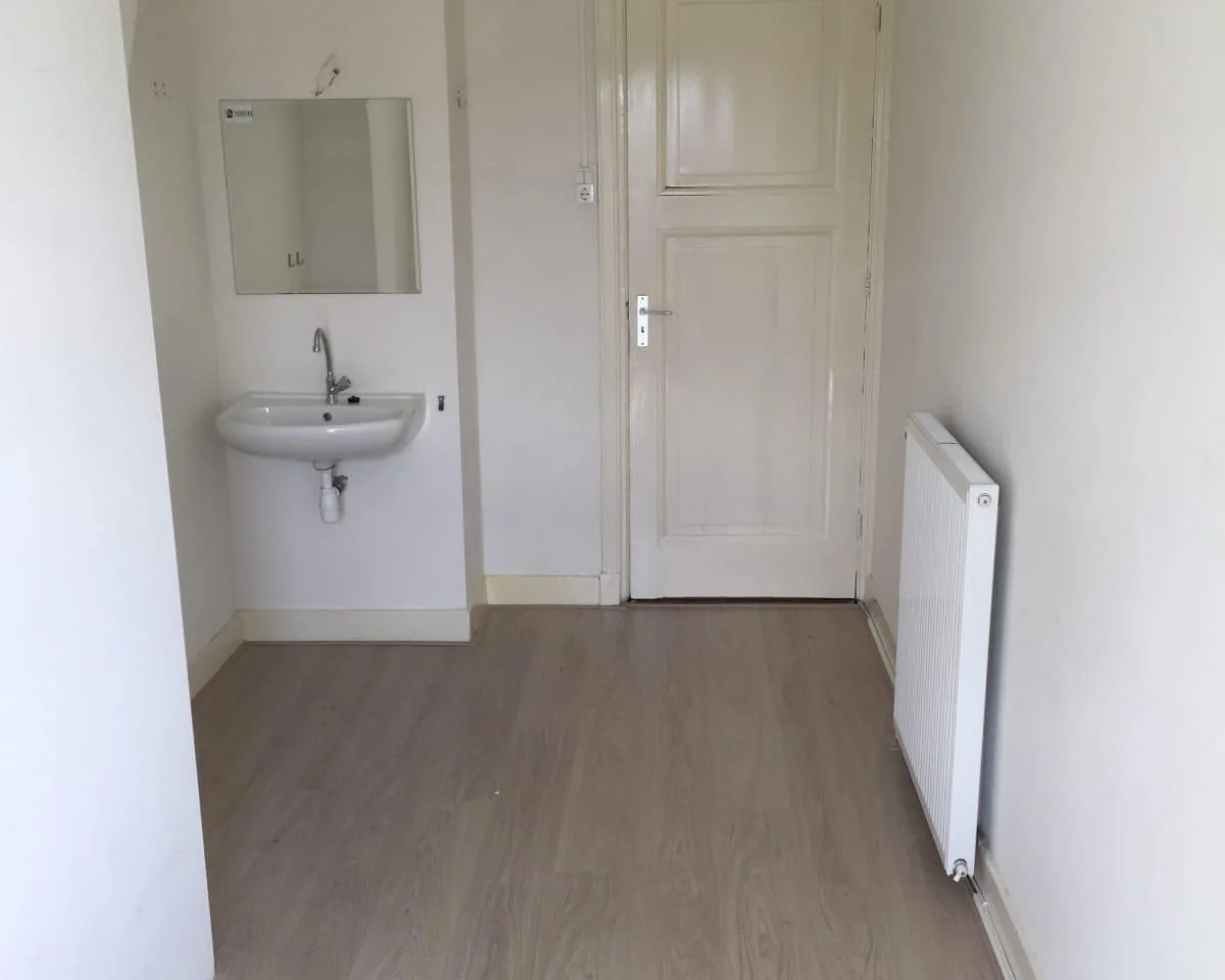 Foto van de Kamer gelegen aan de Laan van Meerdervoort in Den Haag