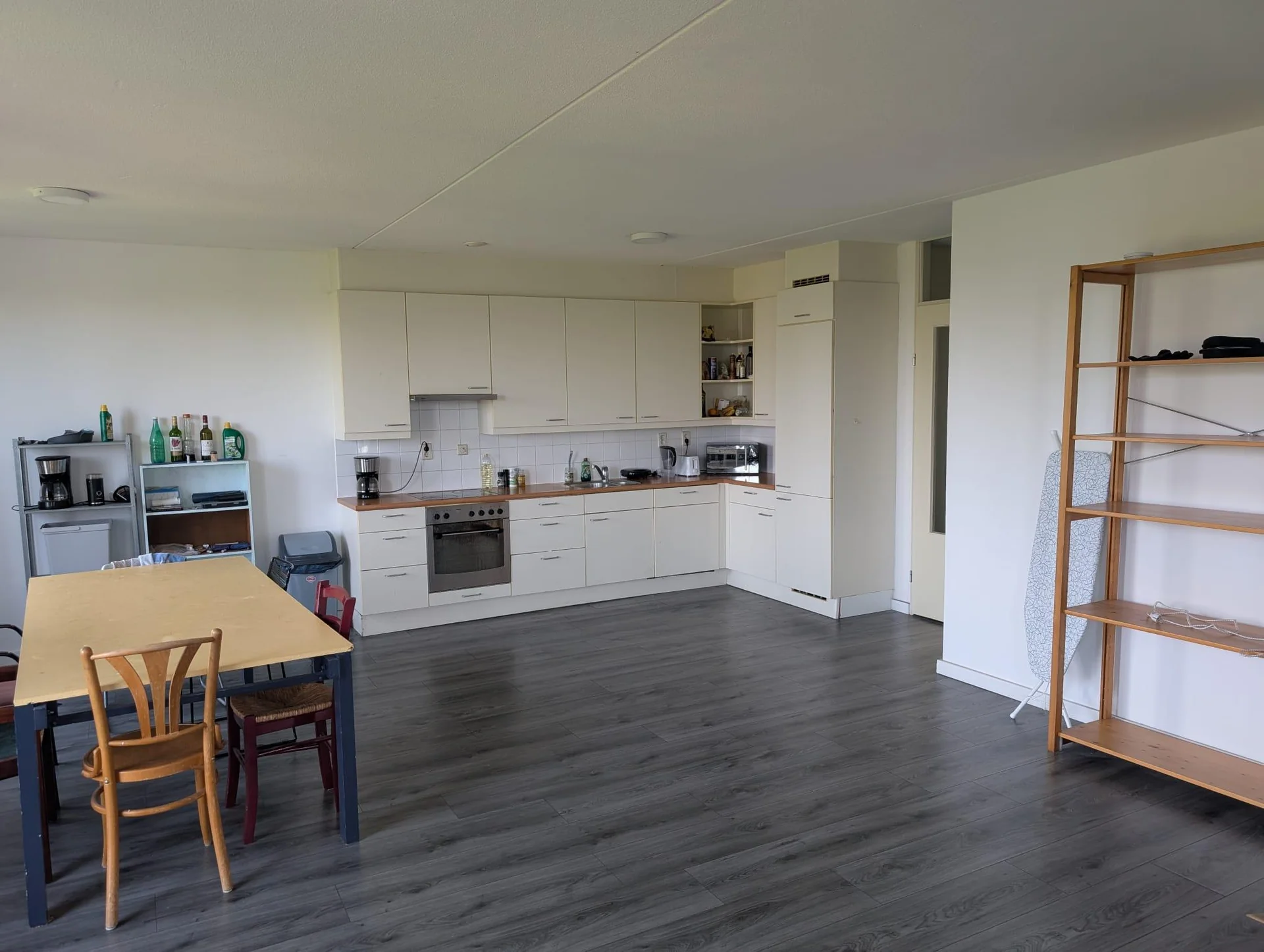 Foto van de Kamer gelegen aan de Wolbrantskerkweg in Amsterdam