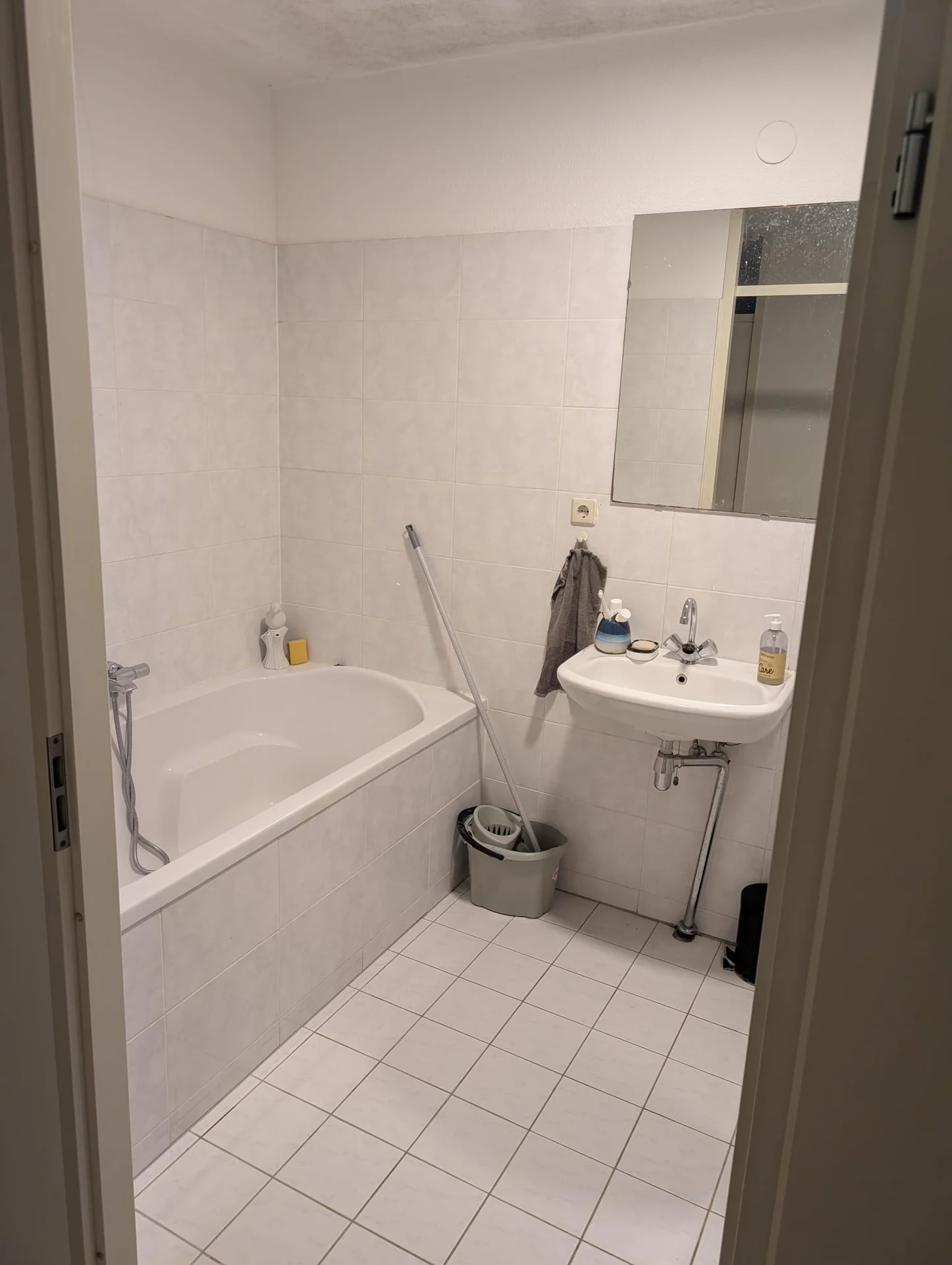 Foto van de Kamer gelegen aan de Wolbrantskerkweg in Amsterdam