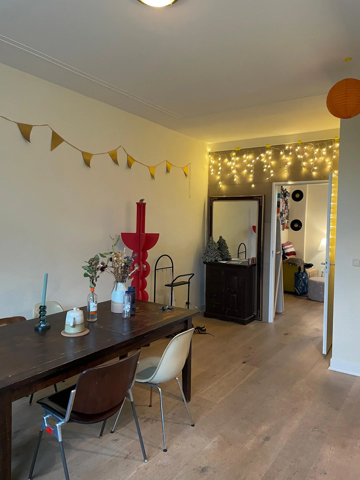 Foto van de Kamer gelegen aan de Van Hogenhoucklaan in Den Haag